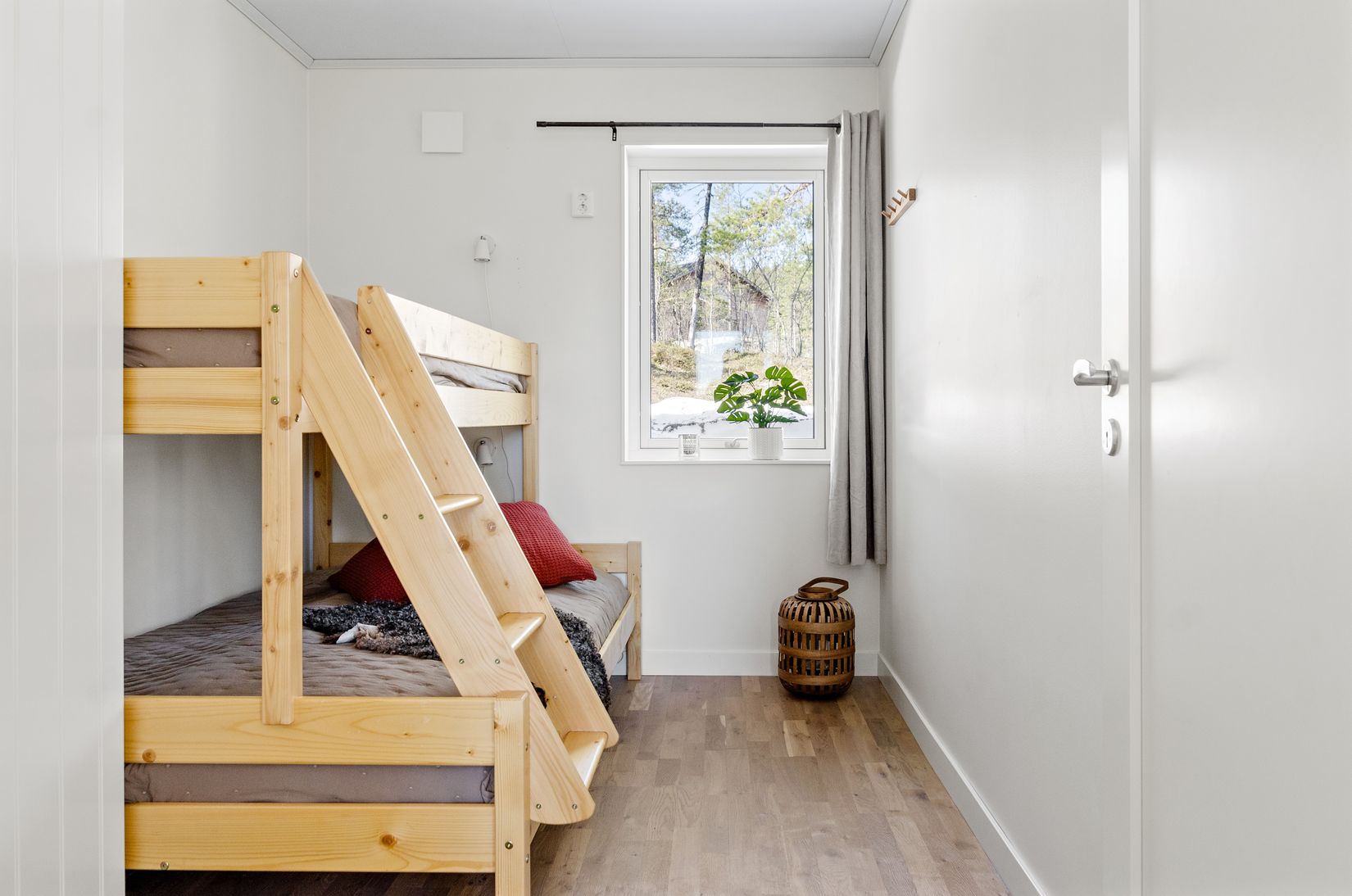 Radhus, Rönnvägen 7A-7B, Storhogna, Berg