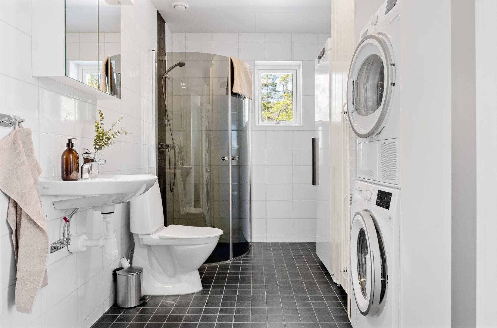 Radhus, Rönnvägen 7A-7B, Storhogna, Berg