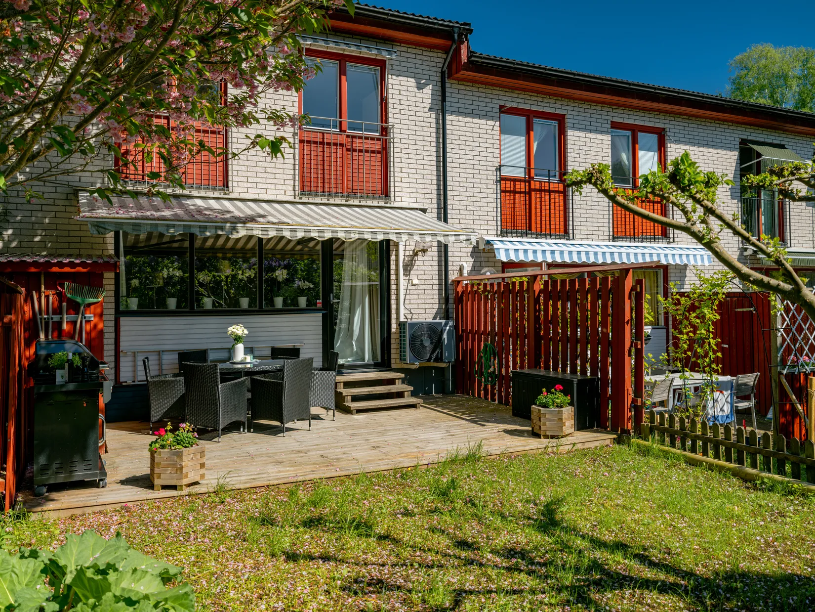 Villa, Radhus, Tetorpsvägen 40, Centrala Väsby, Upplands Väsby