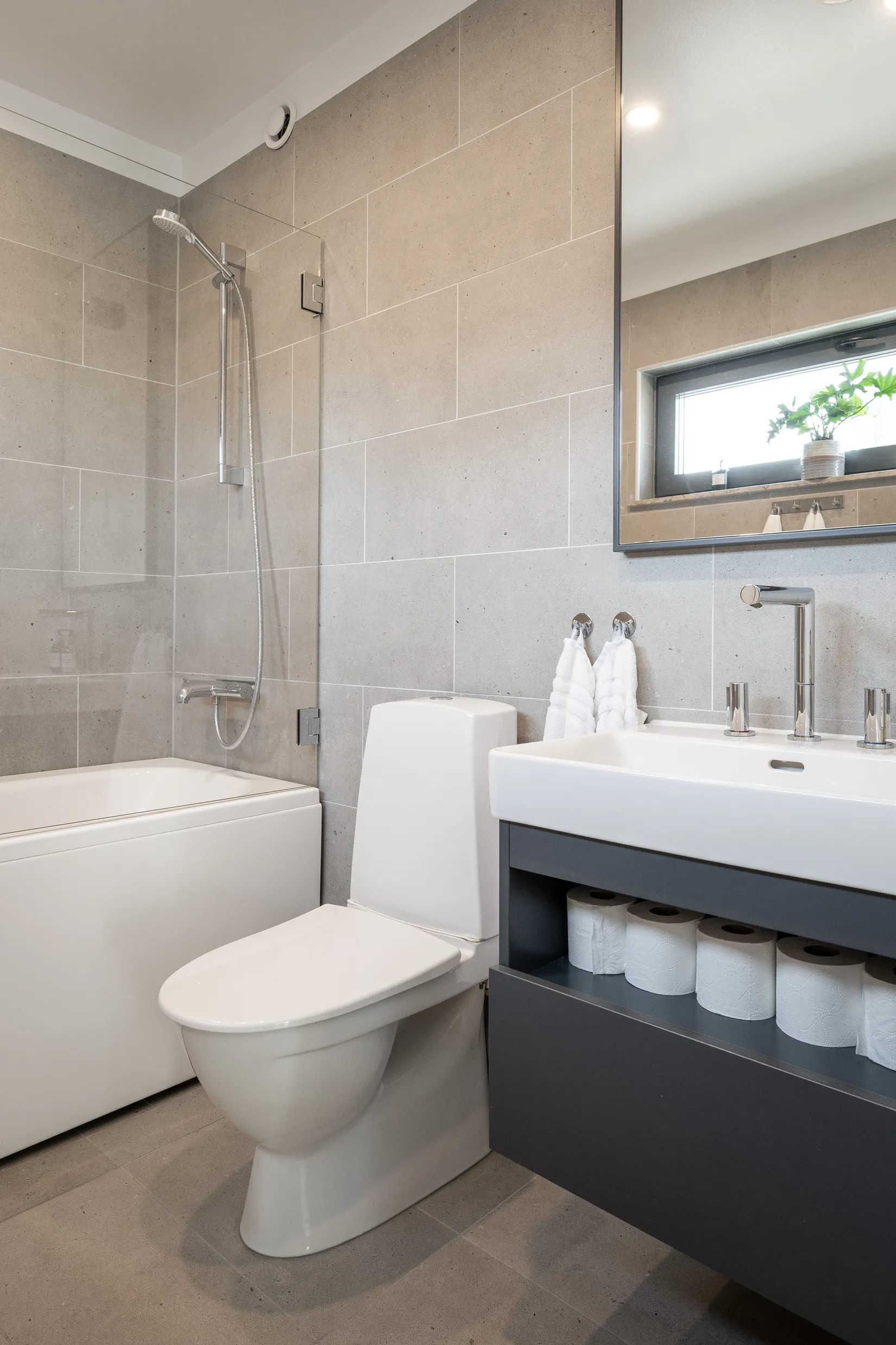 Radhus, Kvittenvägen 9, Vistaberg, Huddinge