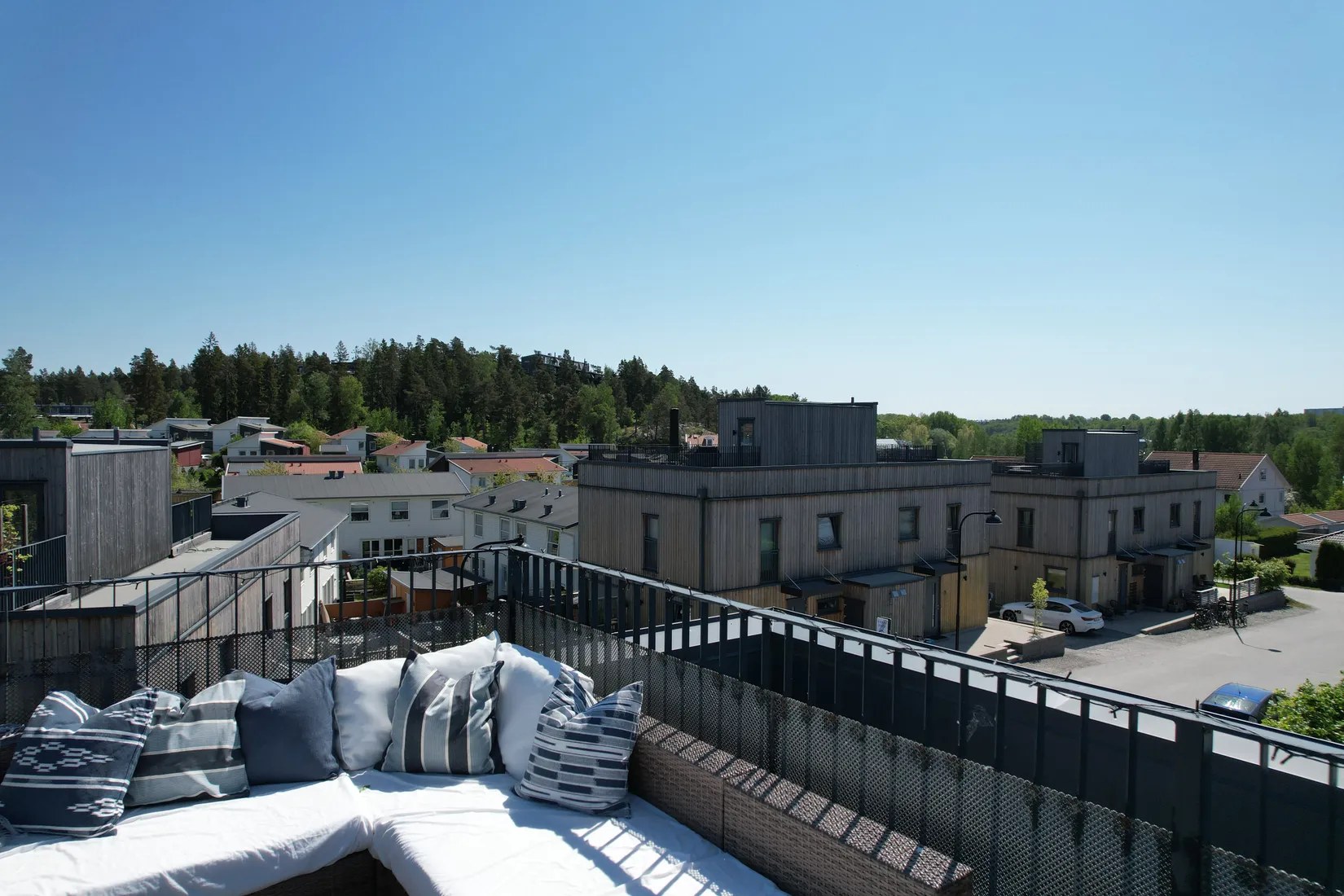 Radhus, Kvittenvägen 9, Vistaberg, Huddinge