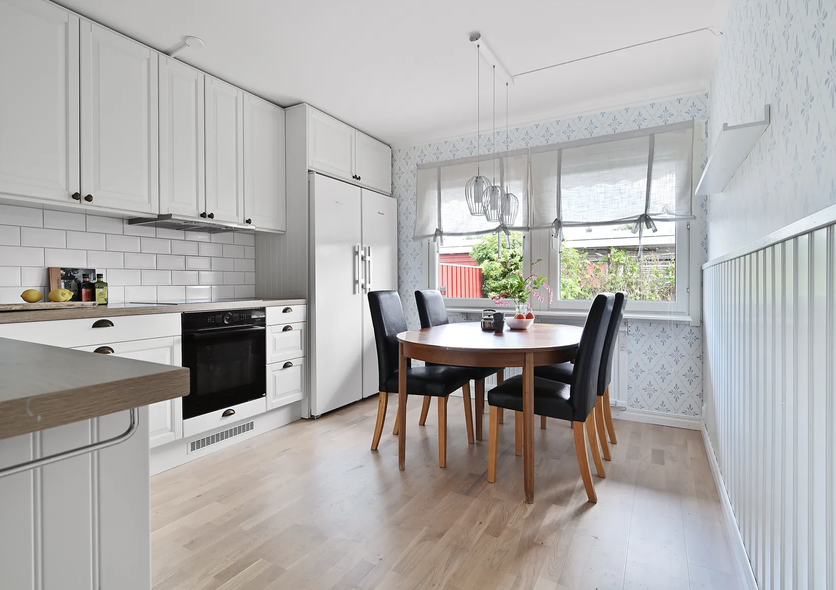 Villa, Radhus, Ljungvägen 53, Sjukyrkoberget, Upplands Väsby