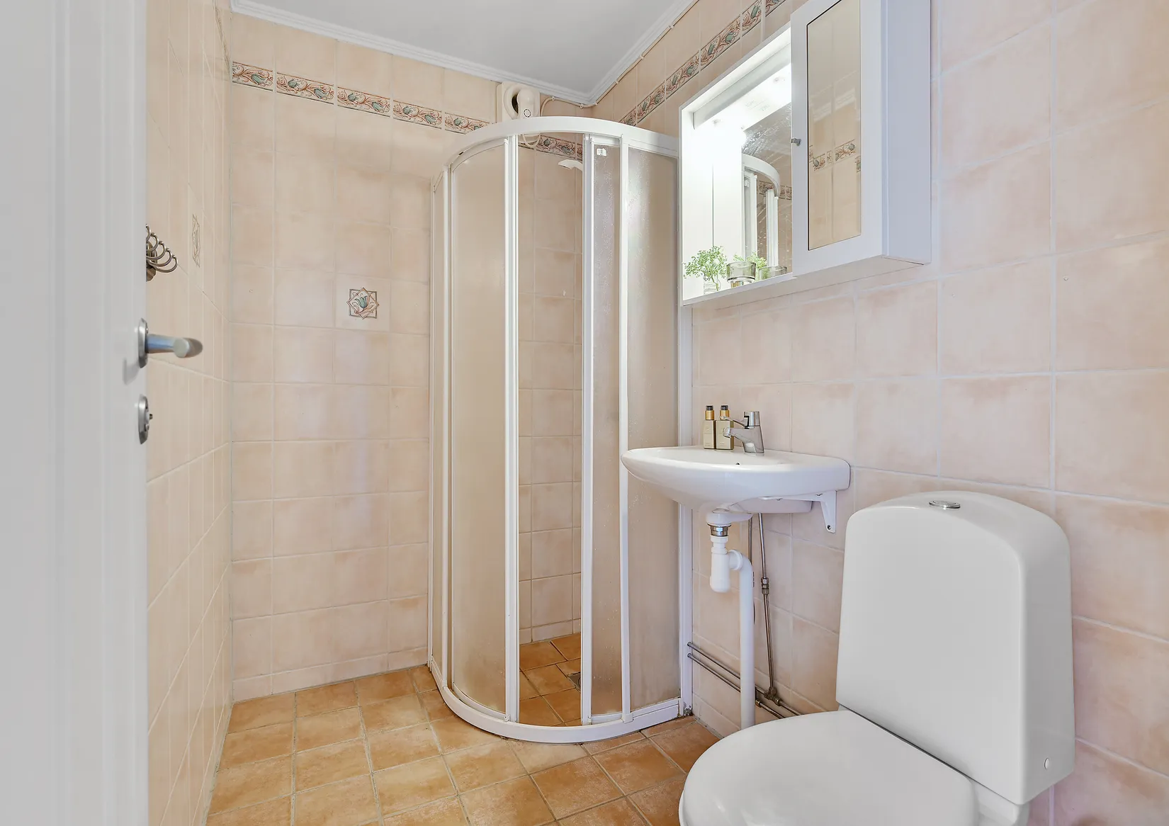 Villa, Radhus, Ljungvägen 53, Sjukyrkoberget, Upplands Väsby