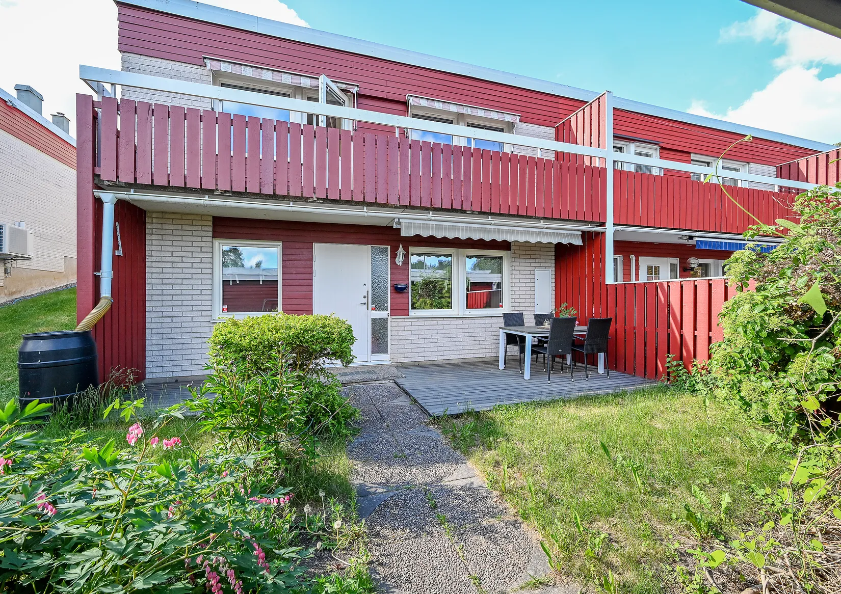 Villa, Radhus, Ljungvägen 53, Sjukyrkoberget, Upplands Väsby