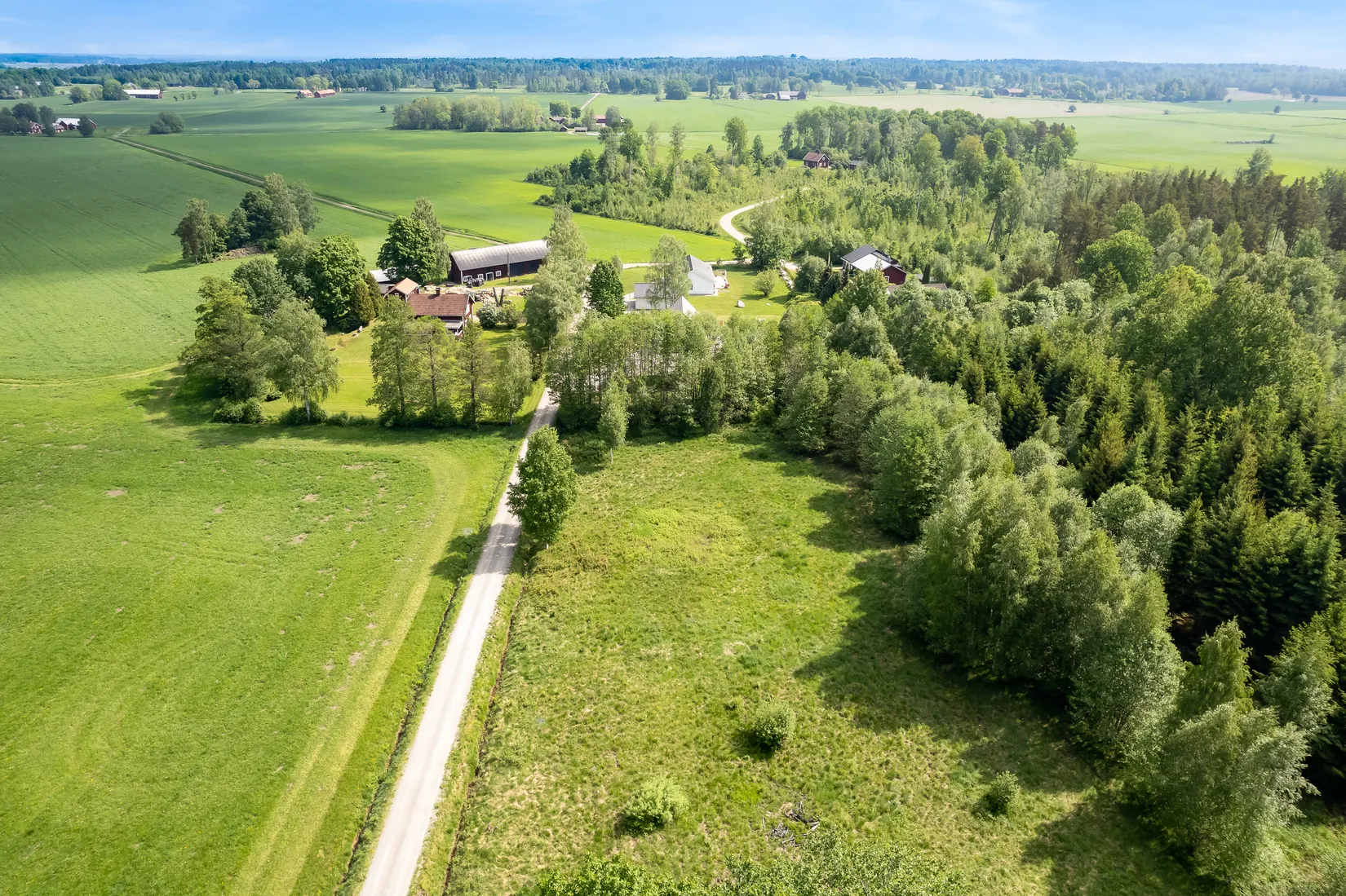 Tomt, Skarbjörka 198, Kumla