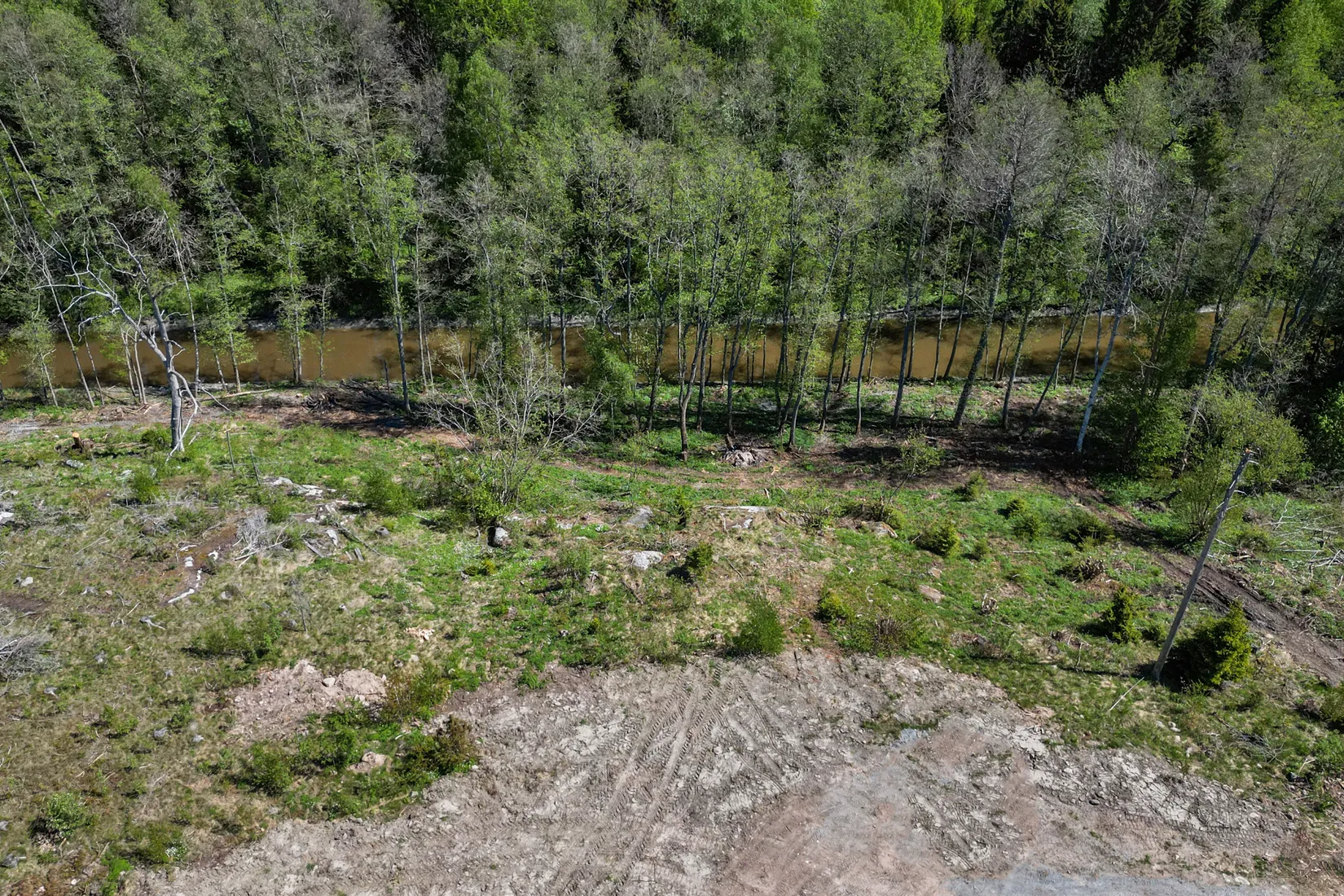Tomt, Havsnära tomt som går ner till kanalen, Björkö, Norrtälje