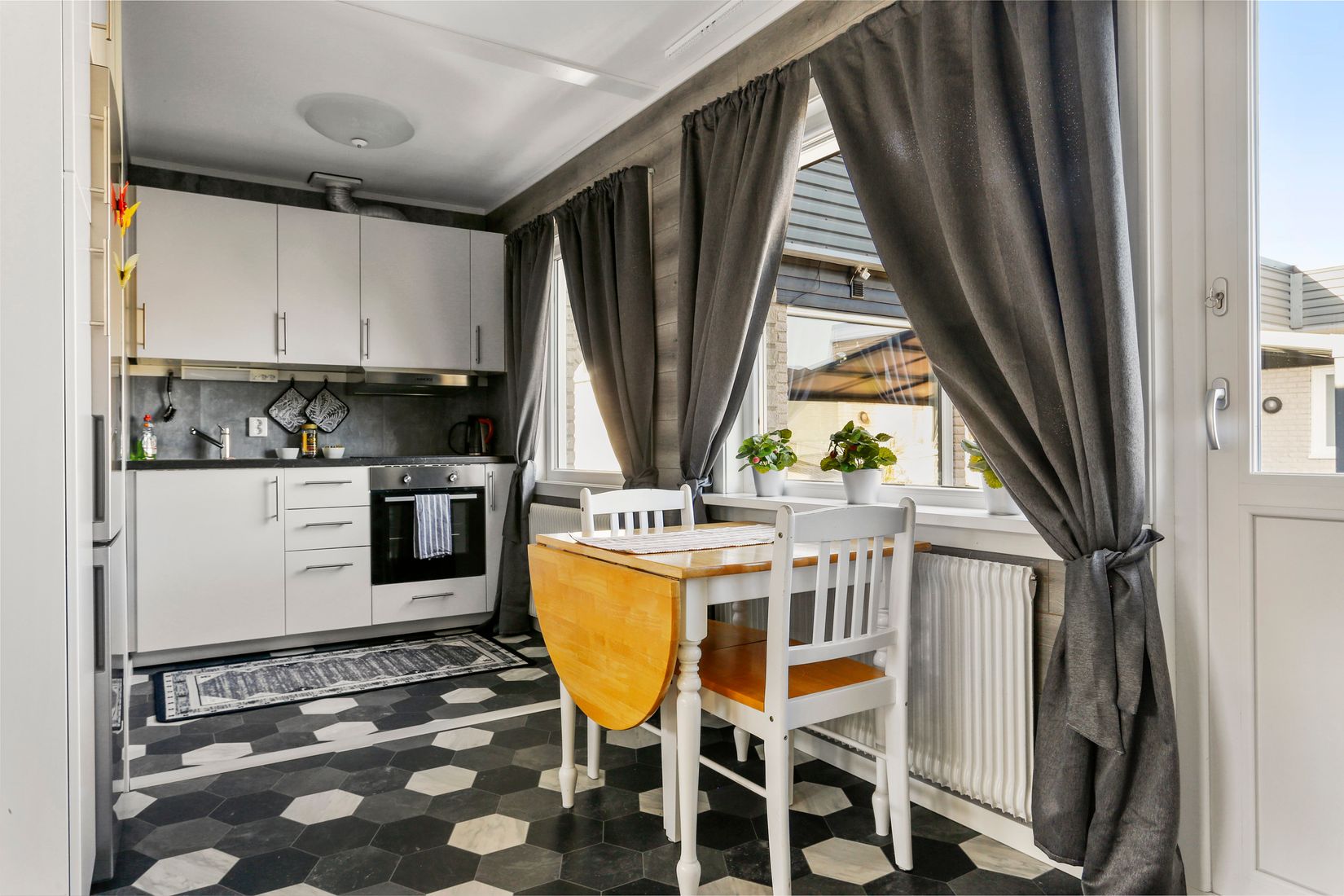 Villa, Gådeåvägen 9 & 11, Gådeåstaden, Härnösand