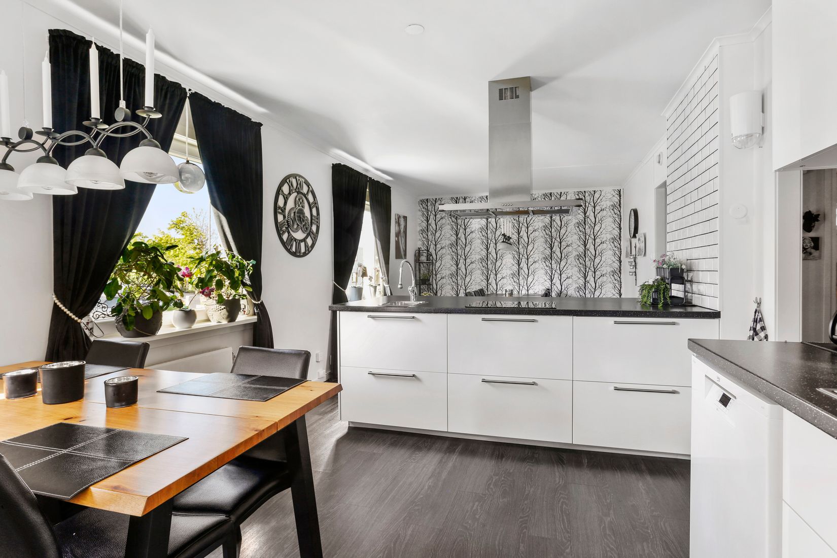 Villa, Gådeåvägen 9 & 11, Gådeåstaden, Härnösand