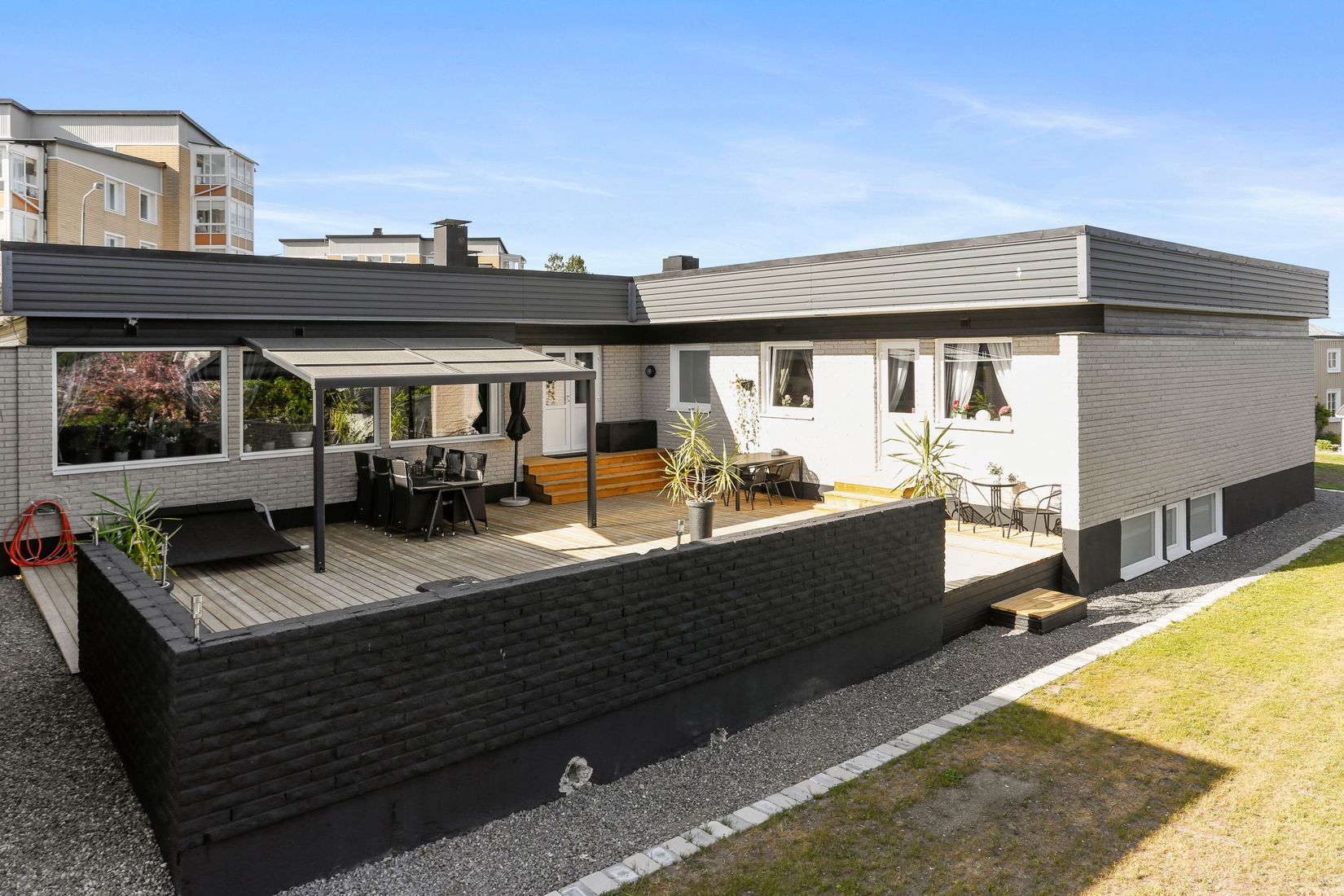 Villa, Gådeåvägen 9 & 11, Gådeåstaden, Härnösand