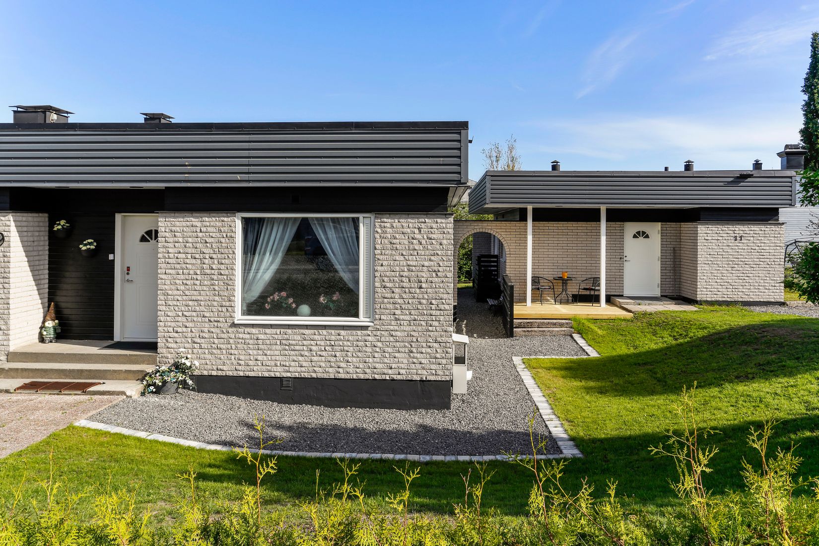 Villa, Gådeåvägen 9 & 11, Gådeåstaden, Härnösand