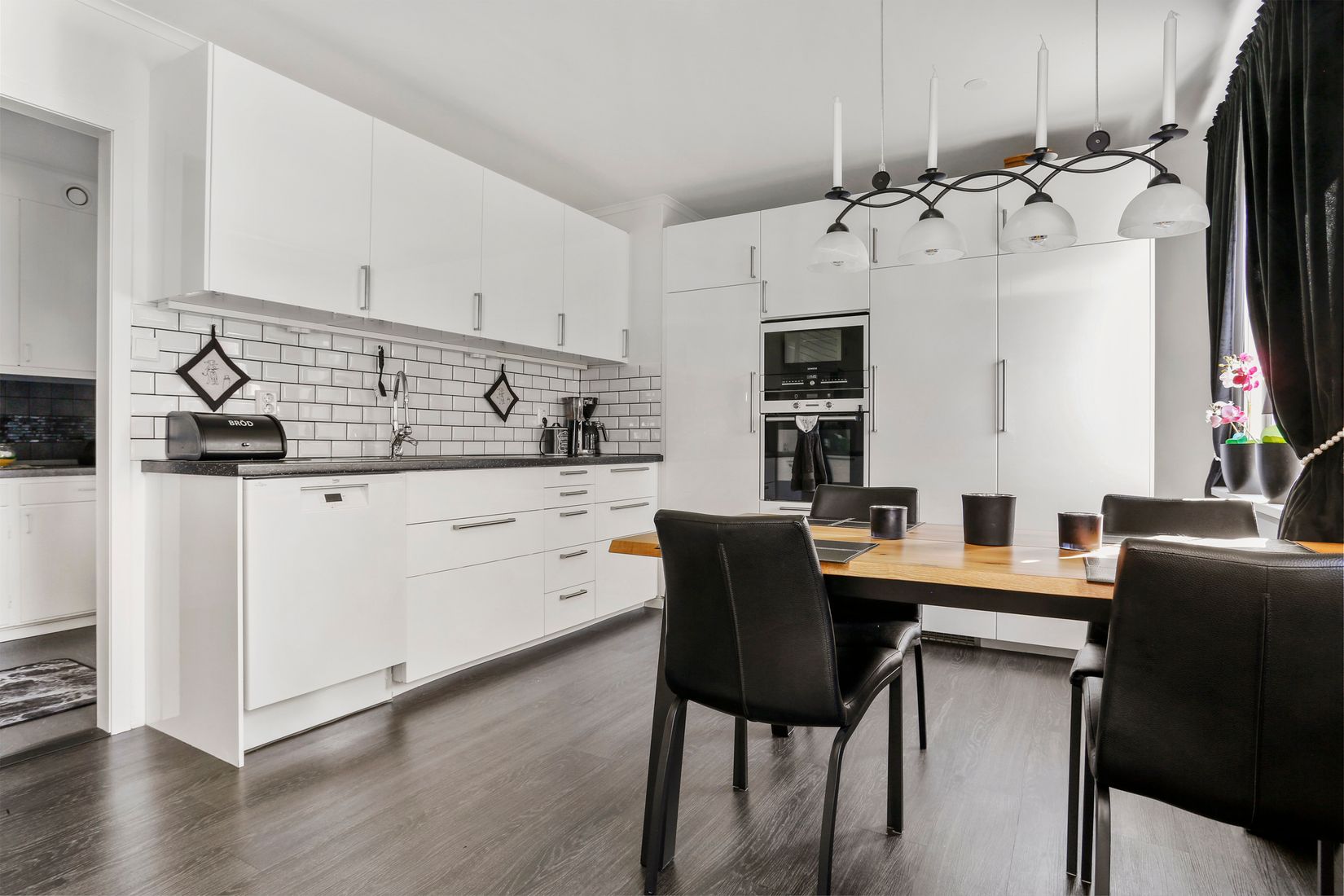 Villa, Gådeåvägen 9 & 11, Gådeåstaden, Härnösand