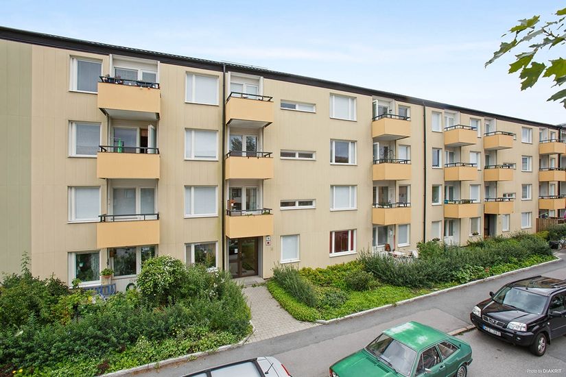 Bostadsrätt, Månadsvägen 31, entréplan, Jakobsberg, Järfälla
