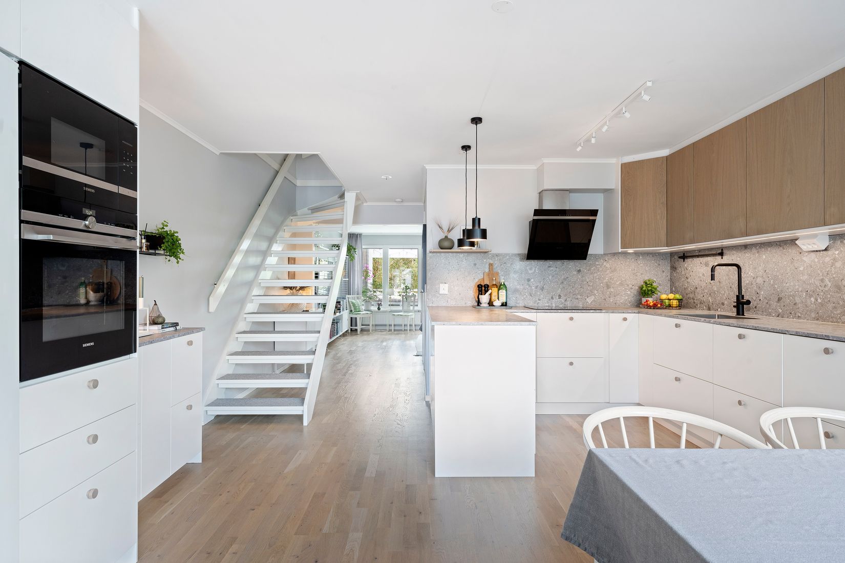 Radhus, Nöthårsvägen 49, Nåntuna, Uppsala