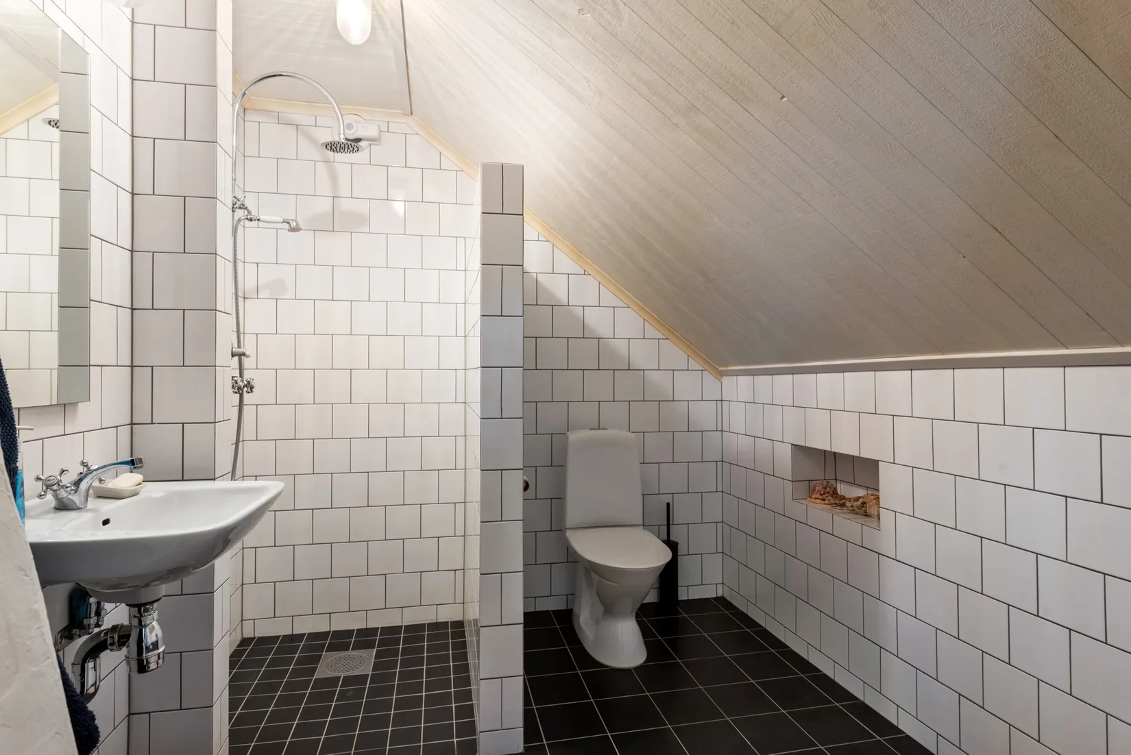 Villa, Nänninge byväg 22, Frötuna - Nänninge, Norrtälje