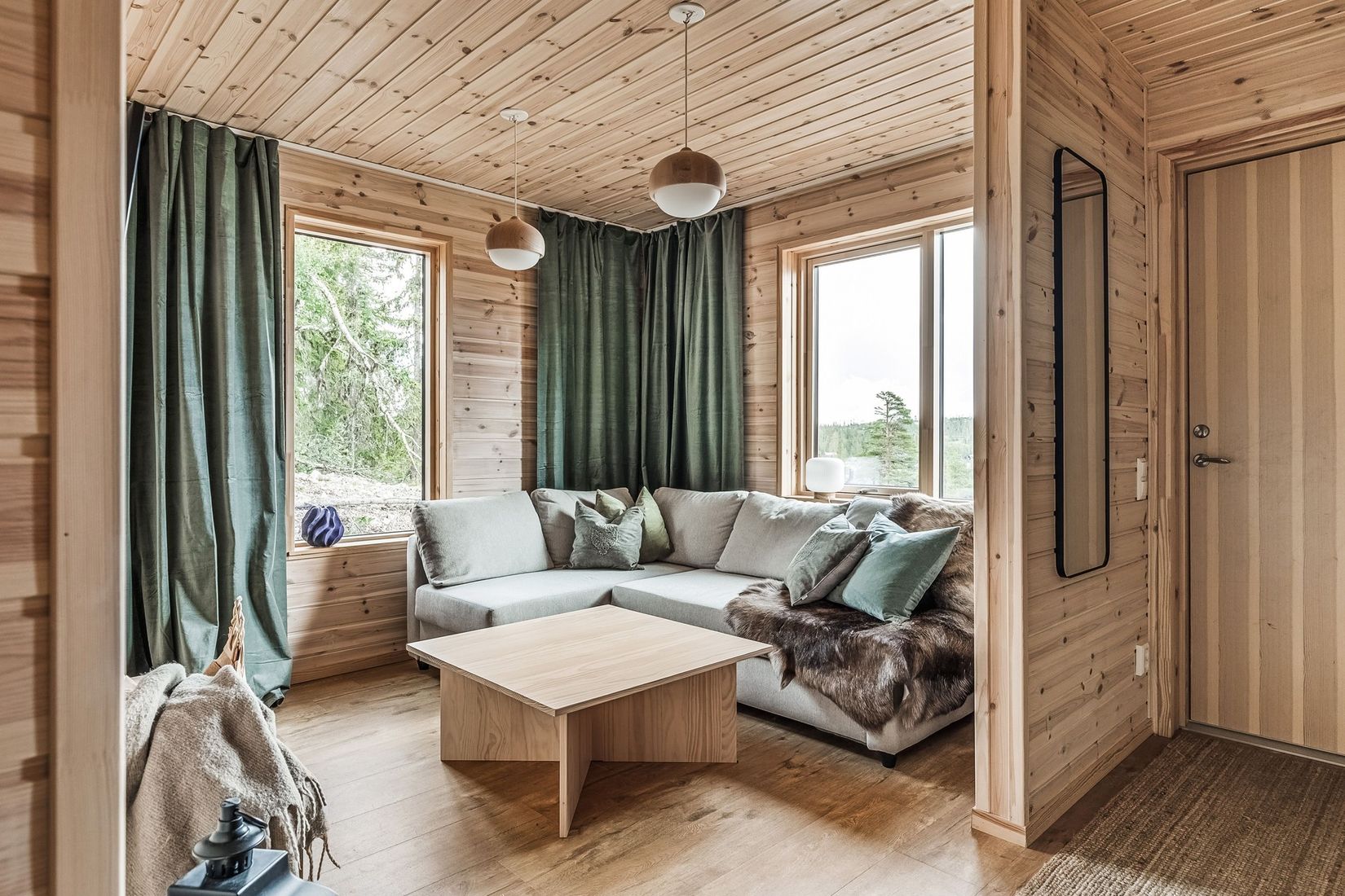 Radhus, Svampstigen 9B, Svampstigen, Utsikten, Storhogna, Berg