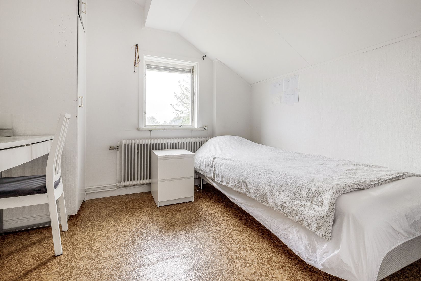 Villa, Rosenhällsgatan 12, Snopptorp, Eskilstuna