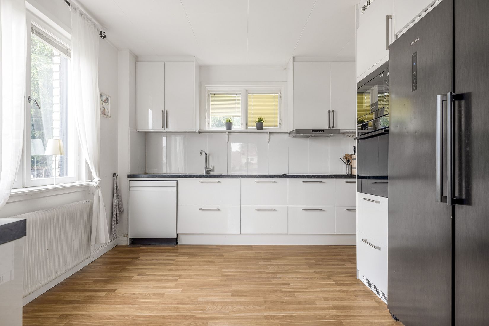 Villa, Rosenhällsgatan 12, Snopptorp, Eskilstuna