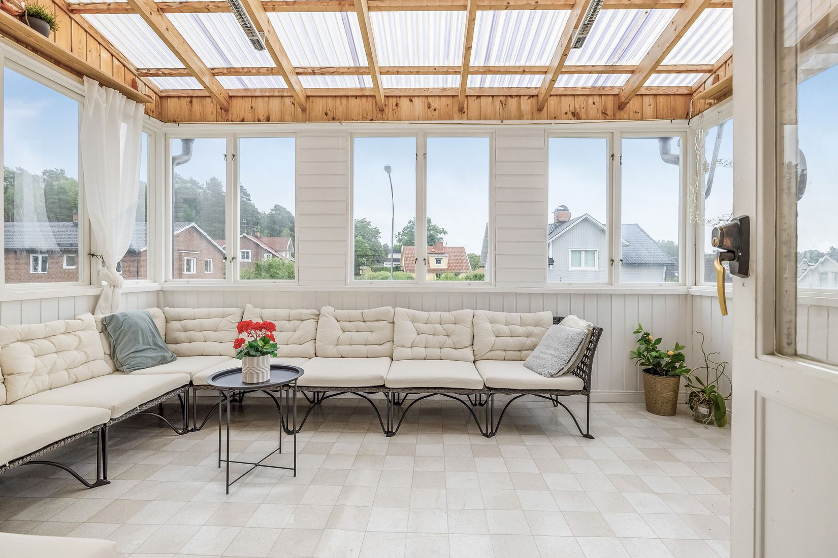 Villa, Rosenhällsgatan 12, Snopptorp, Eskilstuna