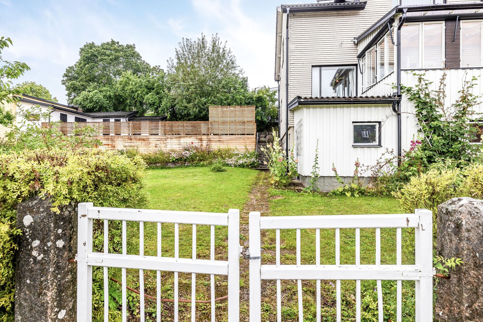 Villa, Rosenhällsgatan 12, Snopptorp, Eskilstuna