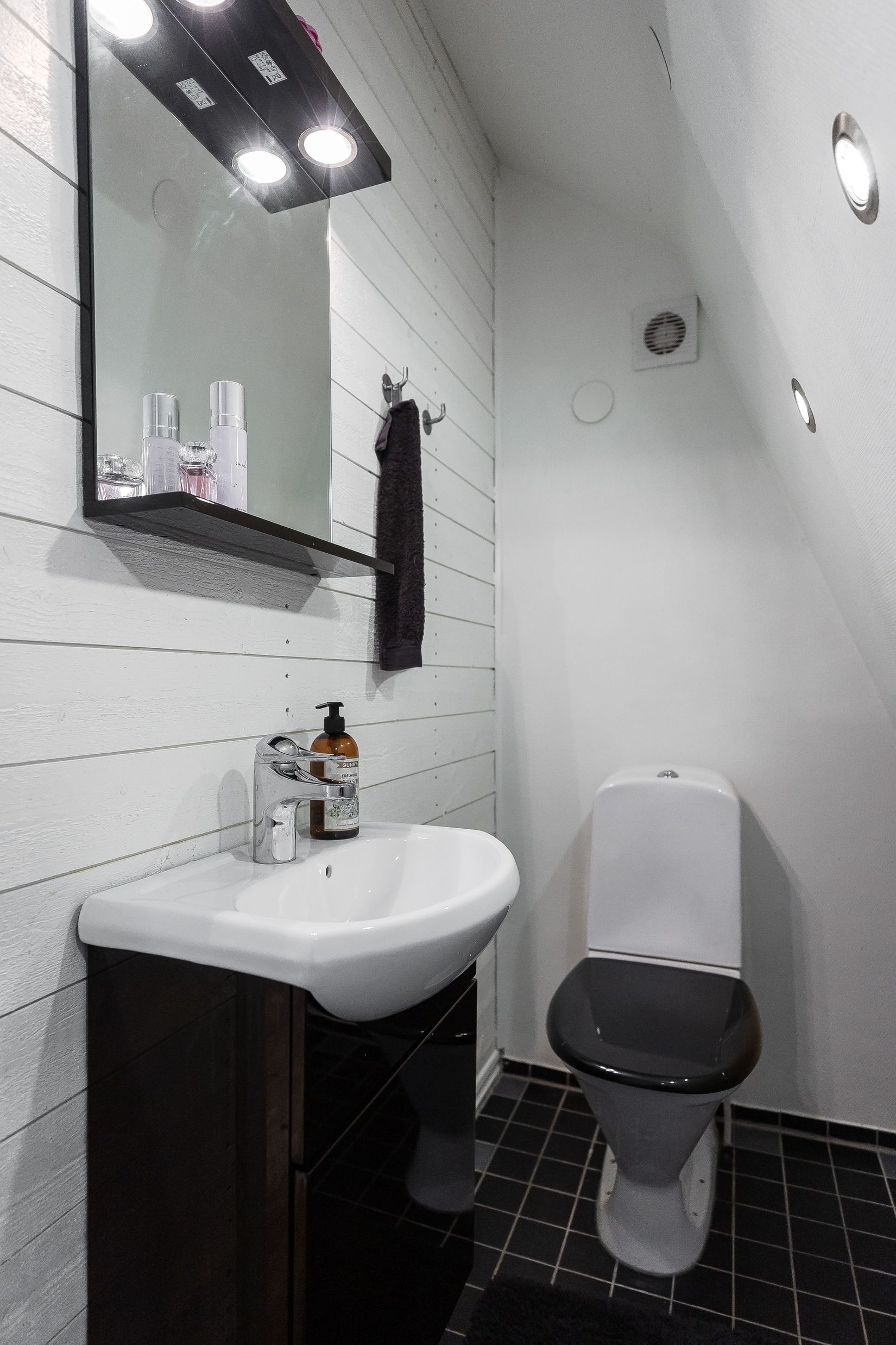 Villa, Appuna Östergård 2, Mjölby