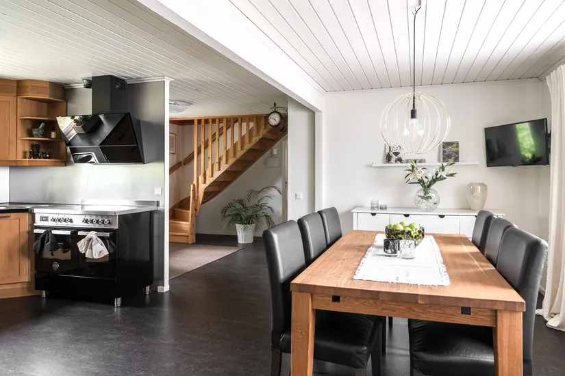 Villa, Tornbergavägen 17, Tungelsta, Haninge