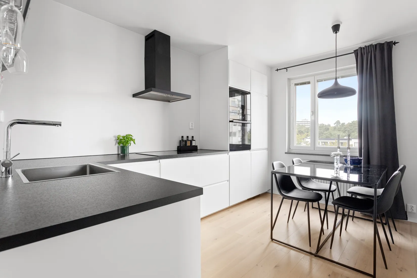 Bostadsrätt, Källängsvägen 7, 6 tr, Näset, Lidingö