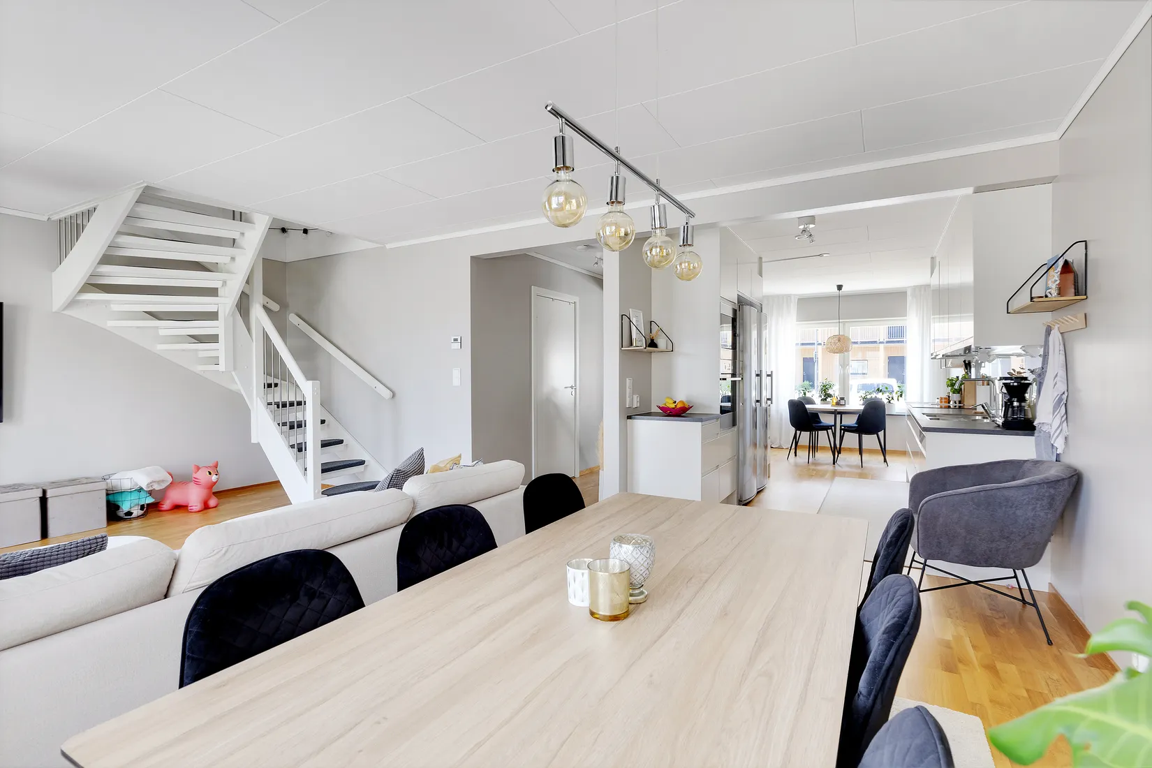 Bostadsrätt, Radhus, Vällstavägen 5, Eds Allé, Upplands Väsby