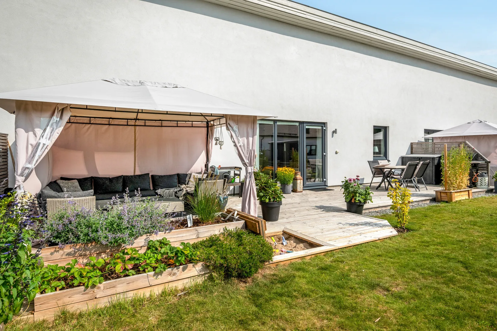 Radhus, Koggvägen 4, Bredsand, Enköping