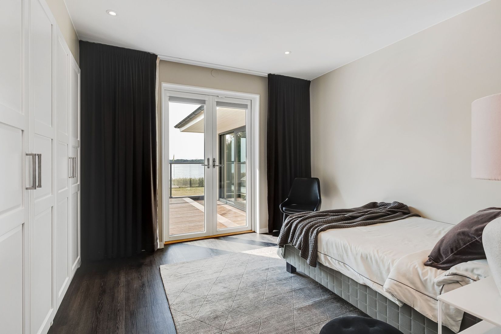 Villa, Strandvägen 18B, Kalmarsand/Fånäs, Håbo