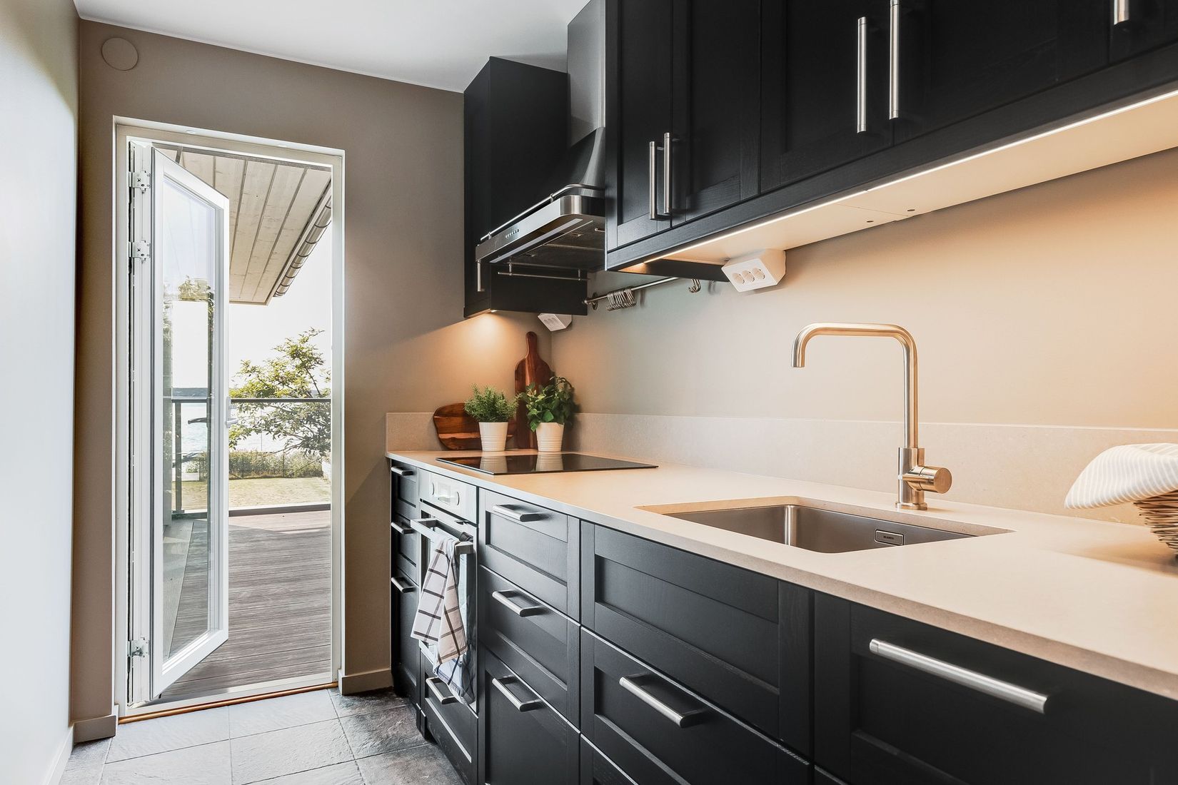 Villa, Strandvägen 18B, Kalmarsand/Fånäs, Håbo