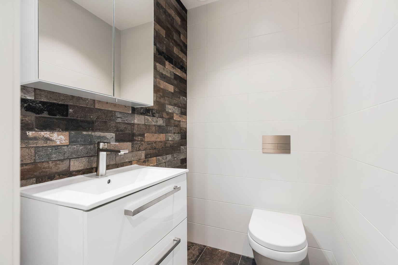 Villa, Strandvägen 18B, Kalmarsand/Fånäs, Håbo