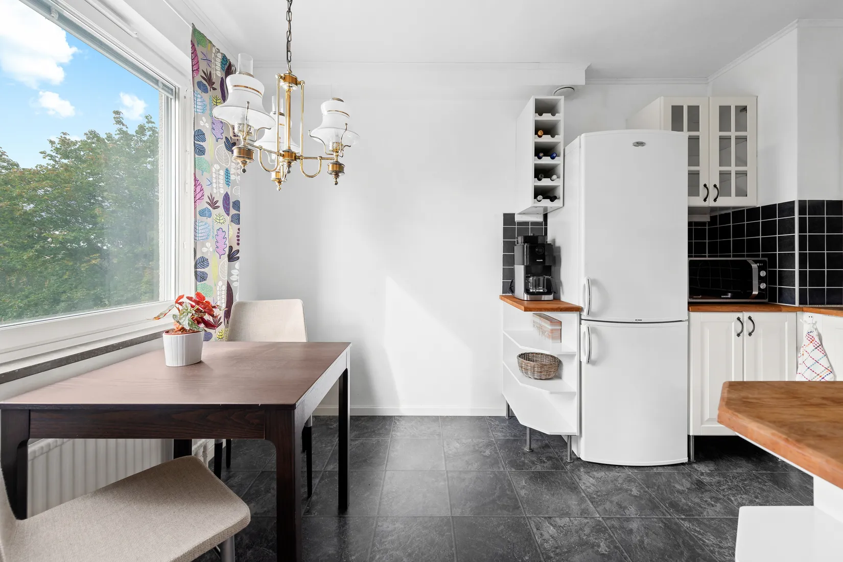 Bostadsrätt, Fabelvägen 9, Kallhäll, Järfälla