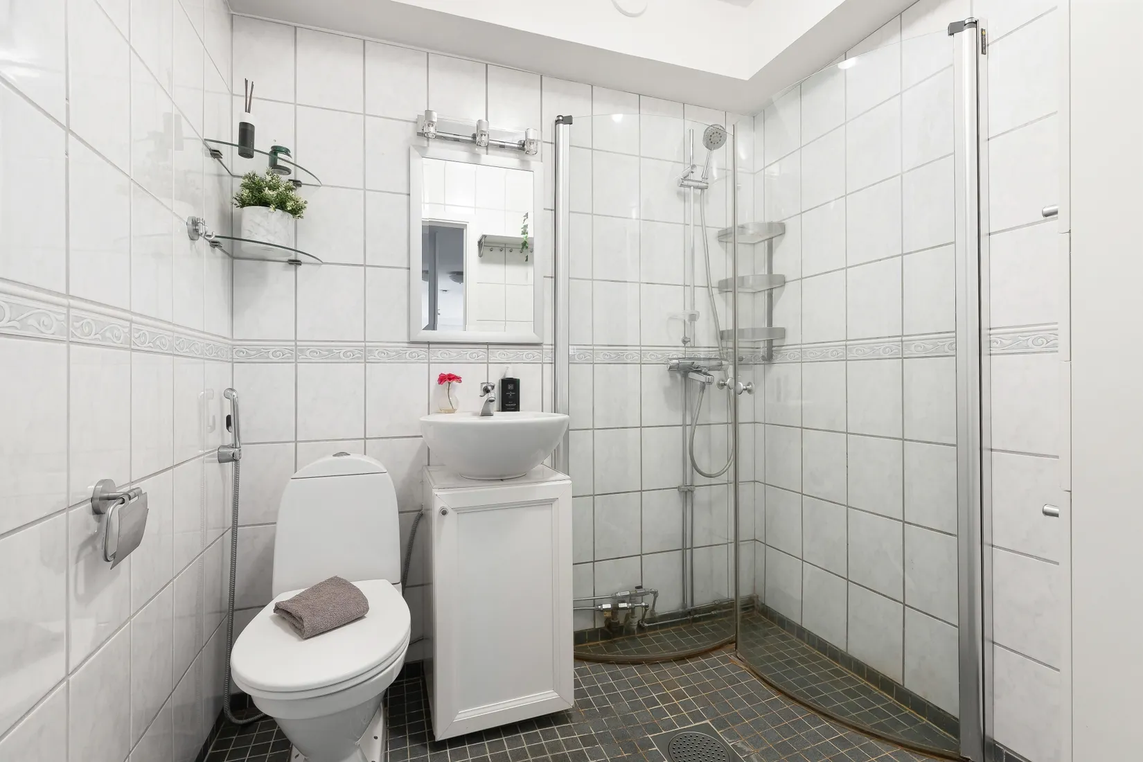 Bostadsrätt, Framnäsbacken 28, Skytteholm, Solna