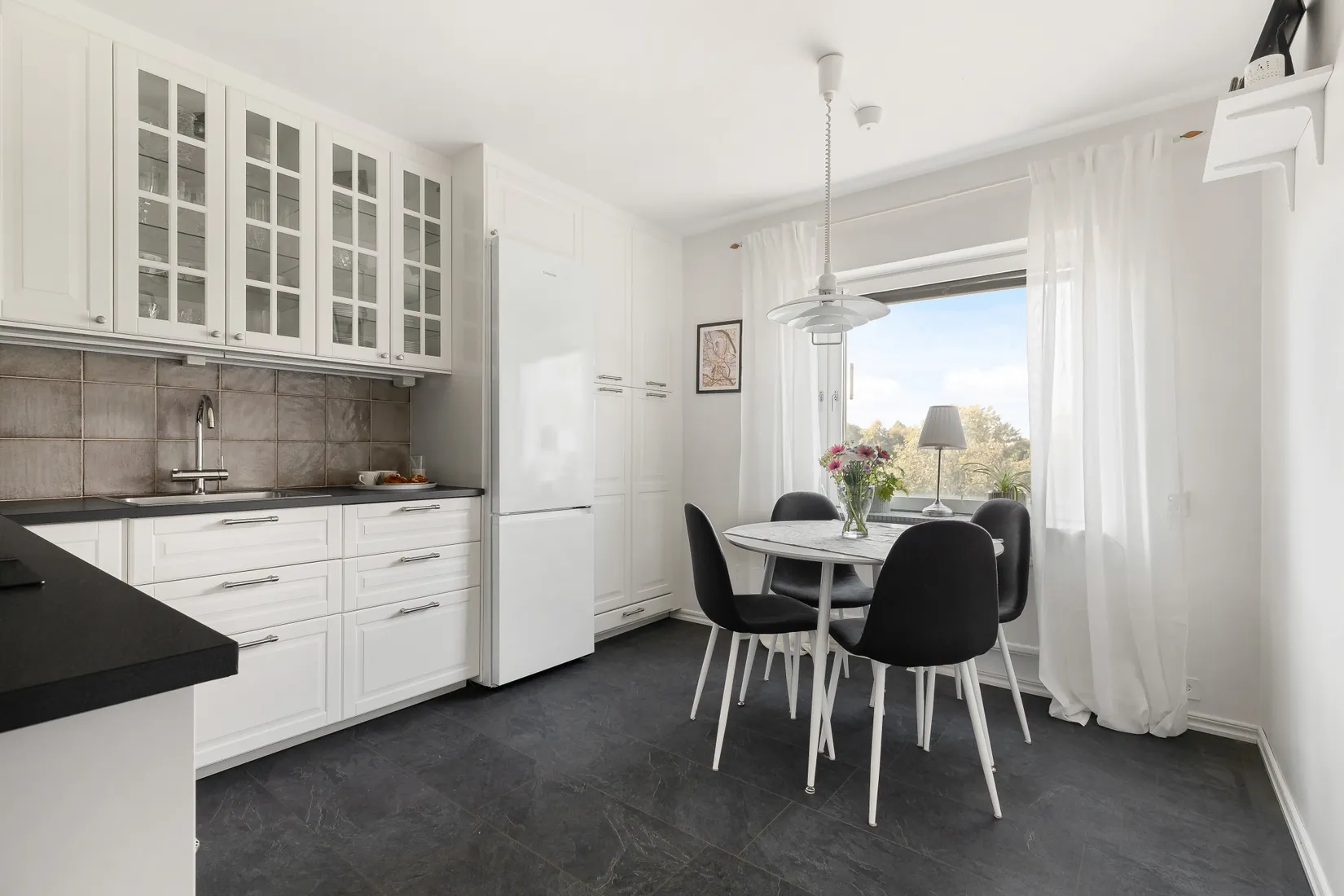 Bostadsrätt, Framnäsbacken 28, Skytteholm, Solna