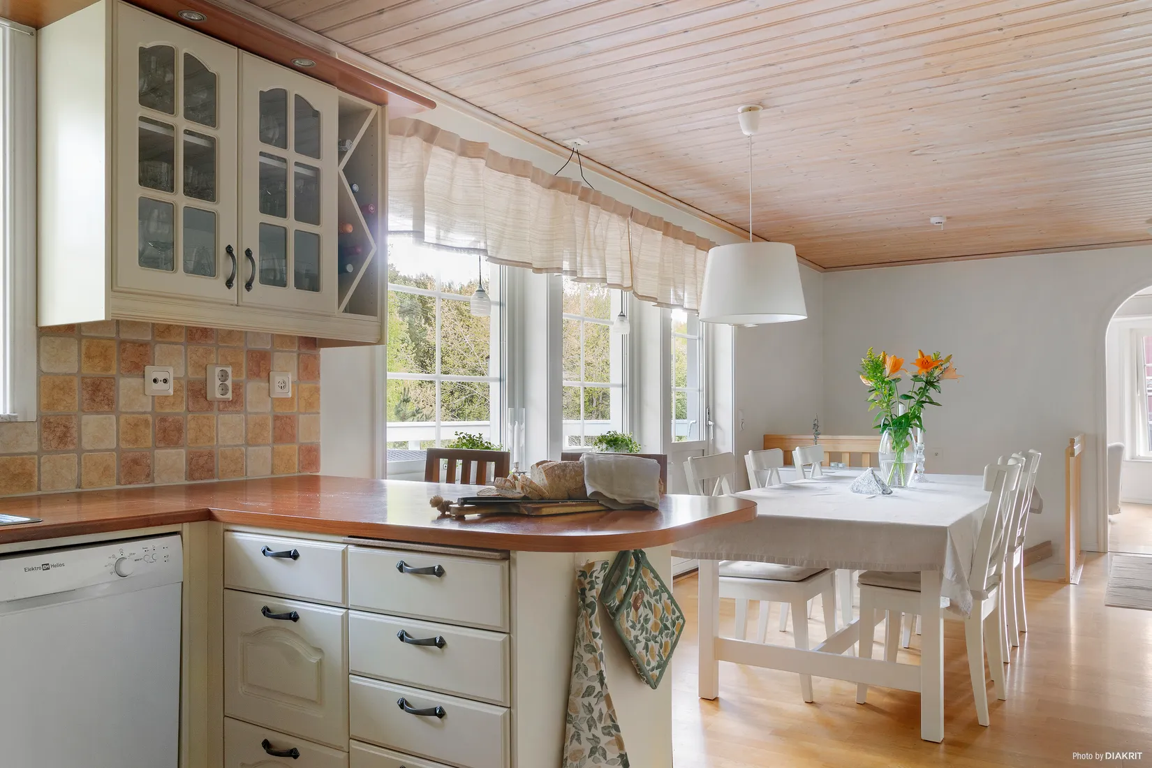 Villa, Skogvaktarvägen 7, Segeltorp/Juringe, Huddinge