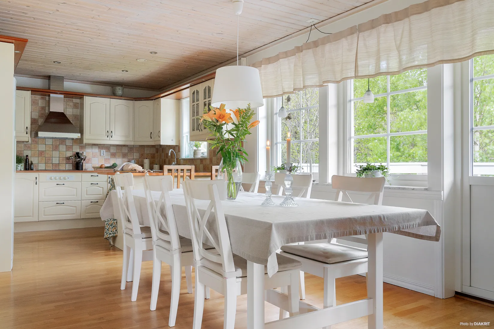 Villa, Skogvaktarvägen 7, Segeltorp/Juringe, Huddinge