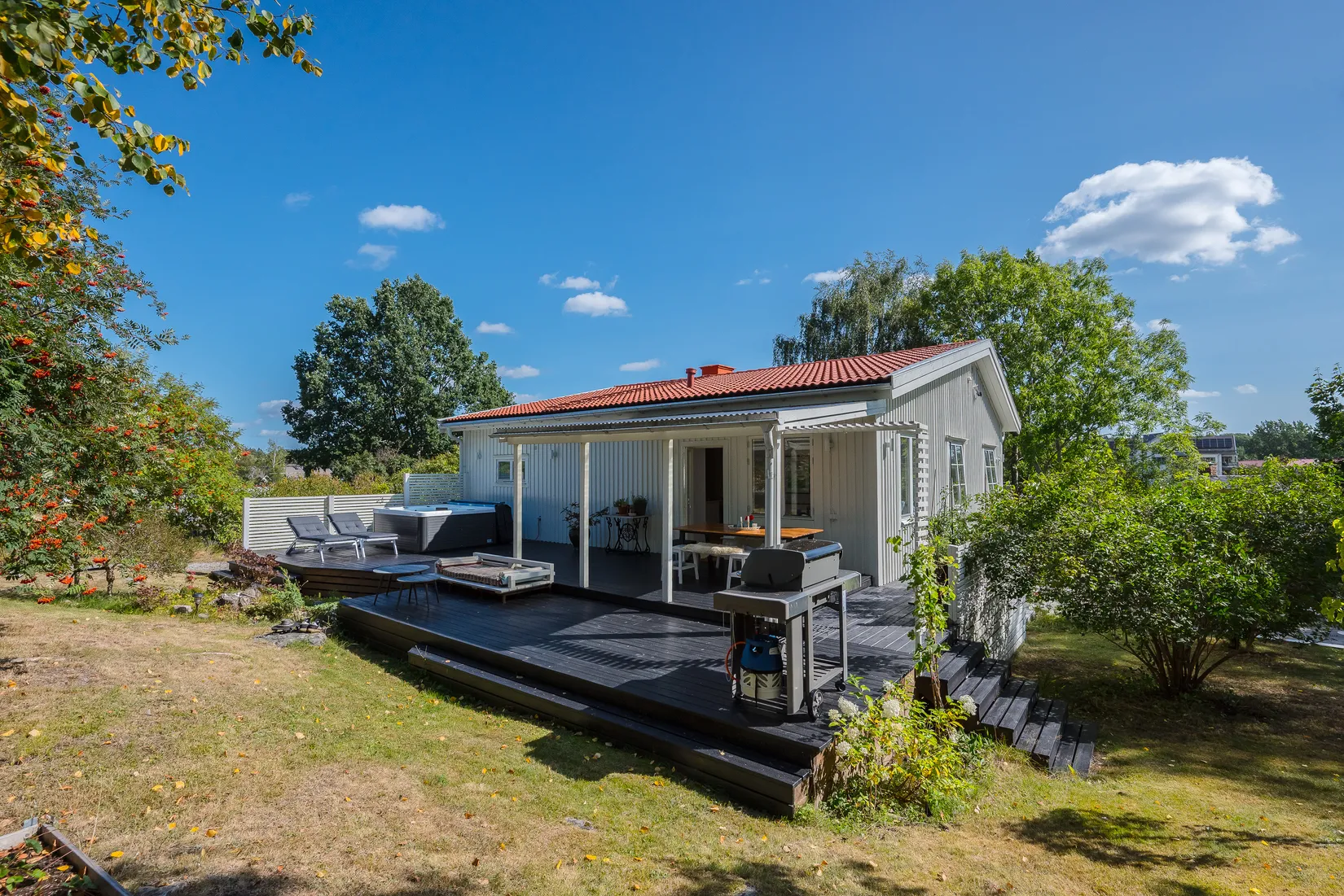 Villa, Hövdingavägen 6, Vallentuna Centrum, Vallentuna