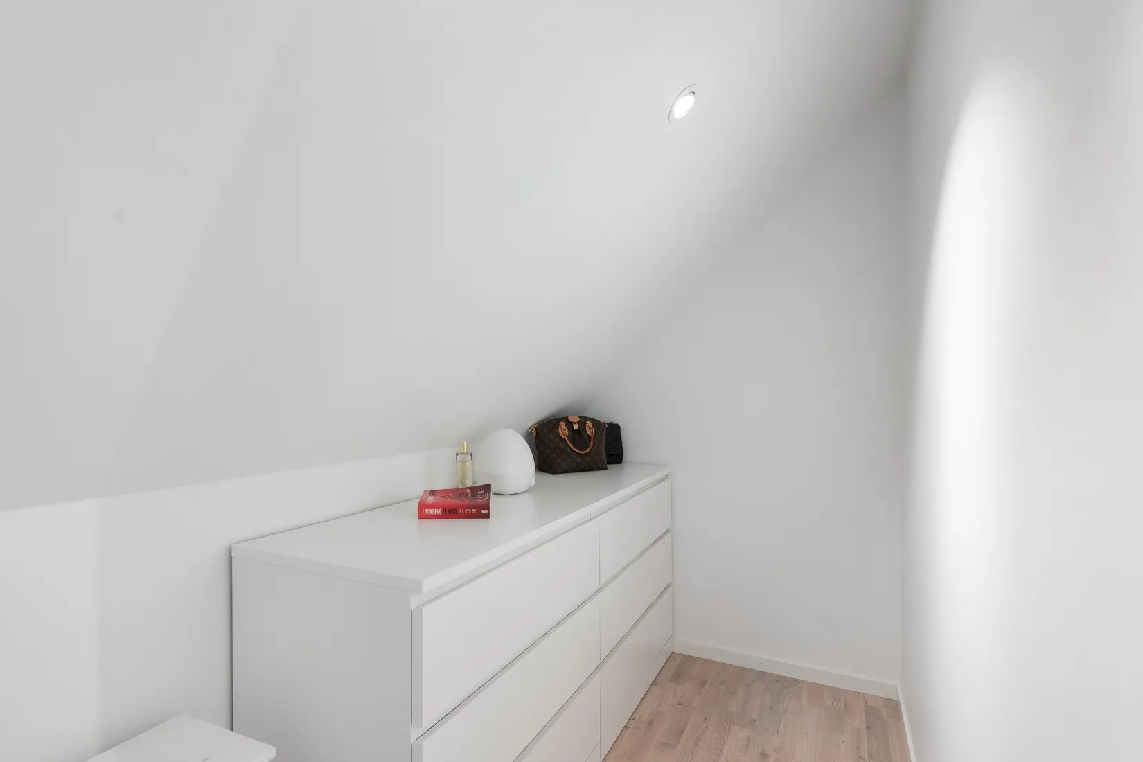 Villa, Björnstiernas väg 28C, Stäket, Järfälla