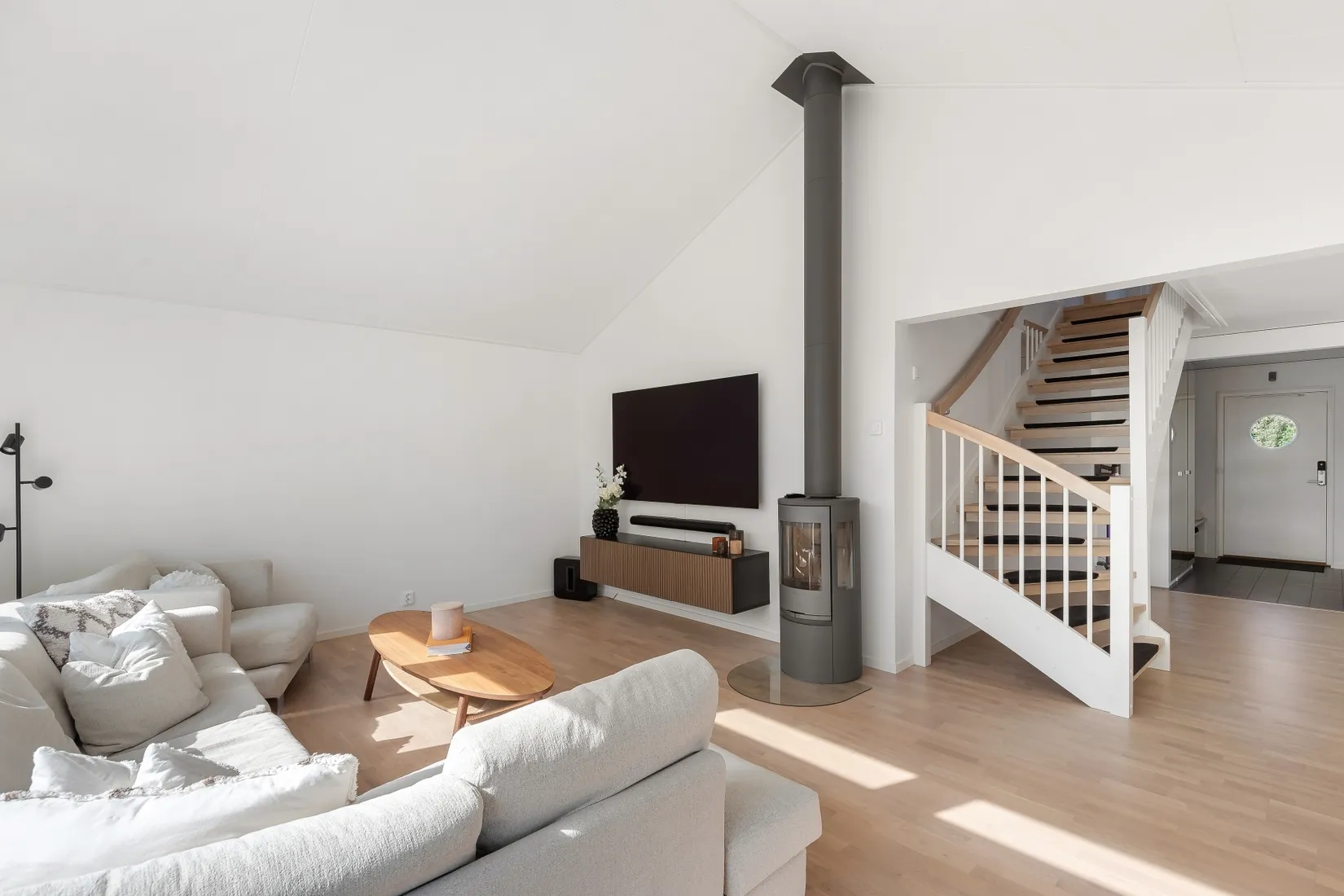 Villa, Björnstiernas väg 28C, Stäket, Järfälla