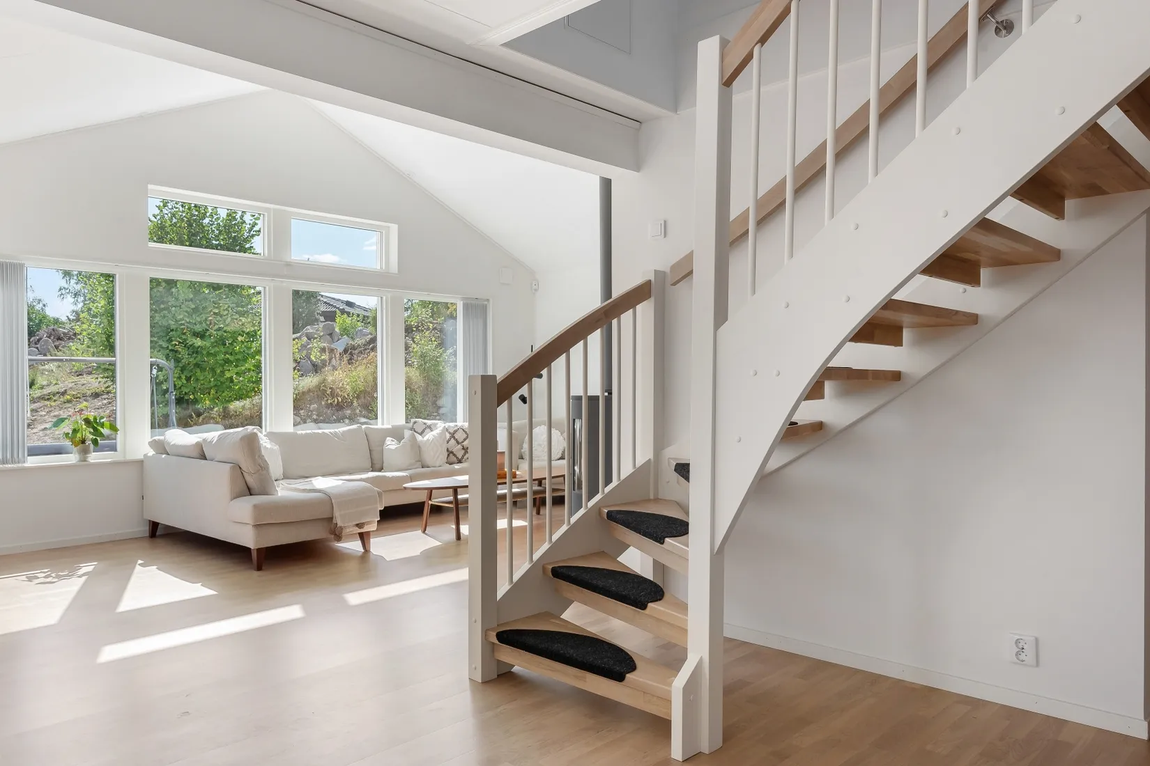 Villa, Björnstiernas väg 28C, Stäket, Järfälla