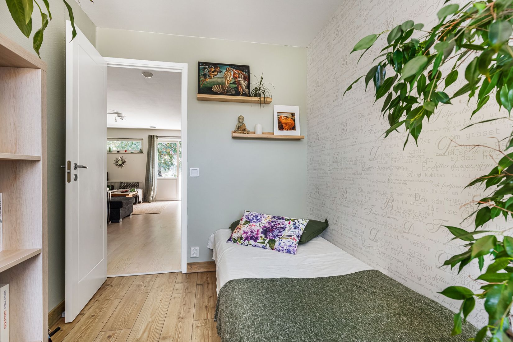 Bostadsrätt, Kyrkogatan 1F, Centralt vid Kyrkberget, Strängnäs