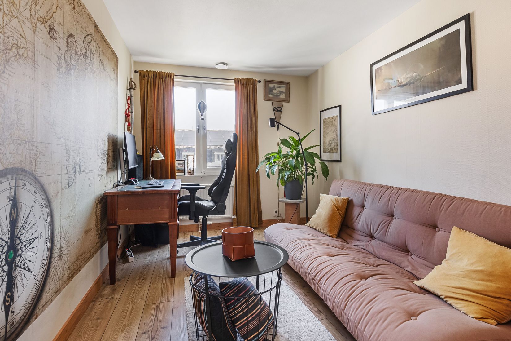 Bostadsrätt, Kyrkogatan 1F, Centralt vid Kyrkberget, Strängnäs