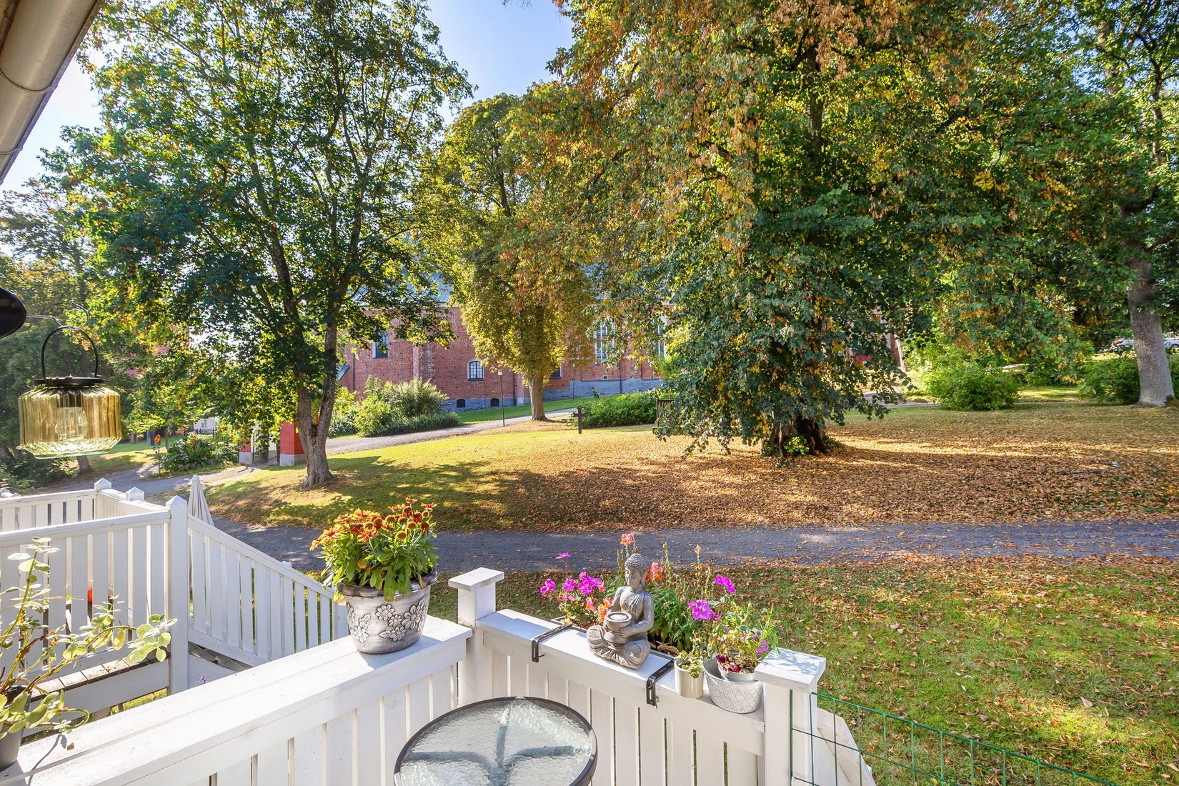 Bostadsrätt, Kyrkogatan 1F, Centralt vid Kyrkberget, Strängnäs