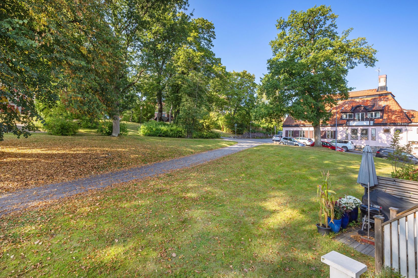 Bostadsrätt, Kyrkogatan 1F, Centralt vid Kyrkberget, Strängnäs