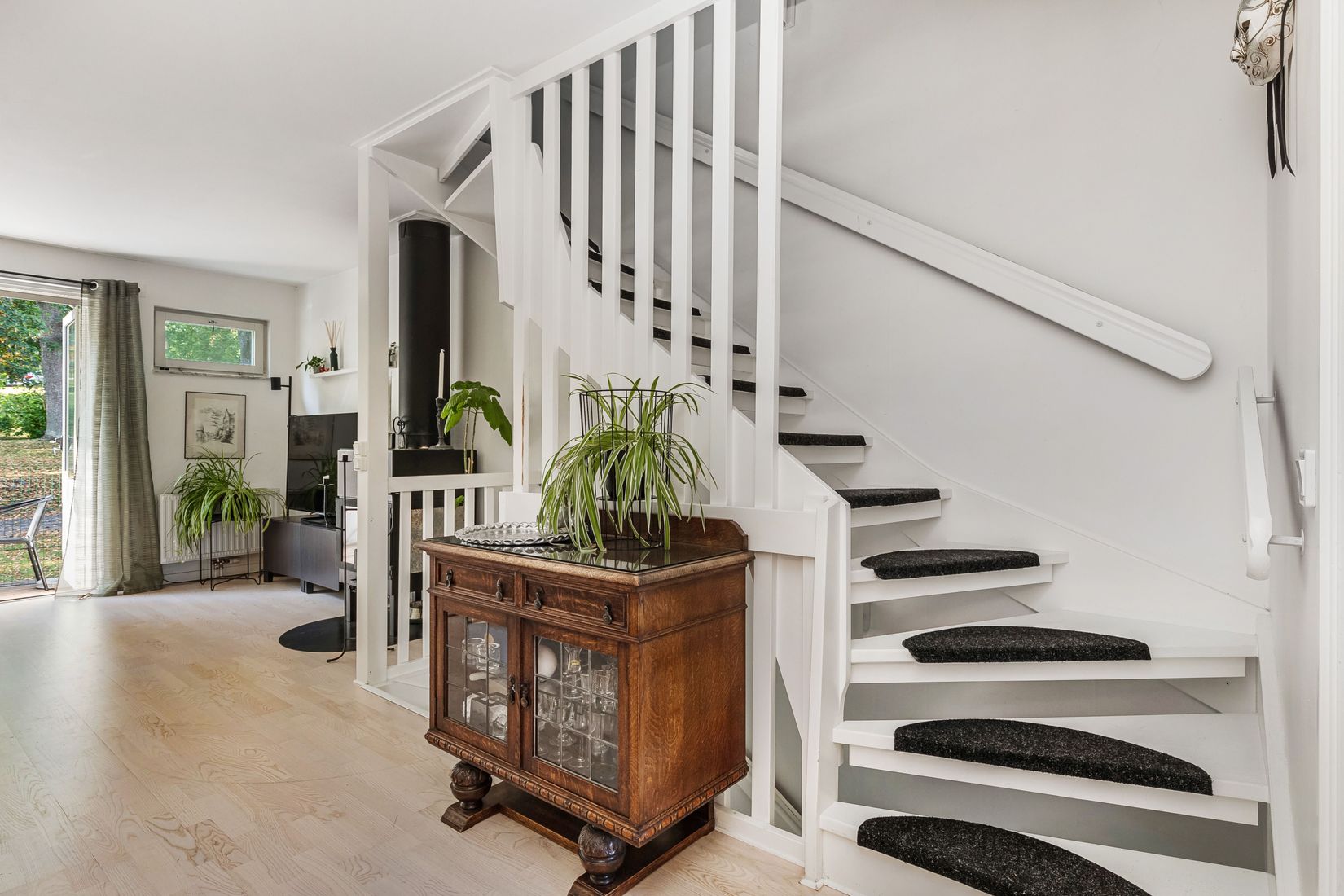 Bostadsrätt, Kyrkogatan 1F, Centralt vid Kyrkberget, Strängnäs