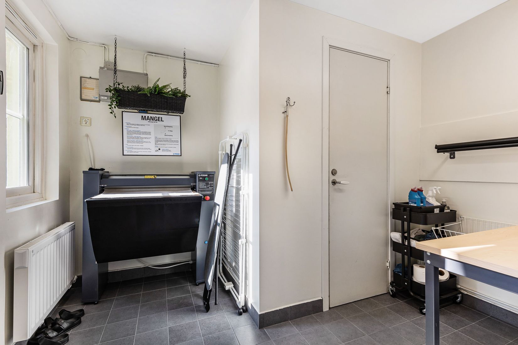 Bostadsrätt, Kyrkogatan 1F, Centralt vid Kyrkberget, Strängnäs