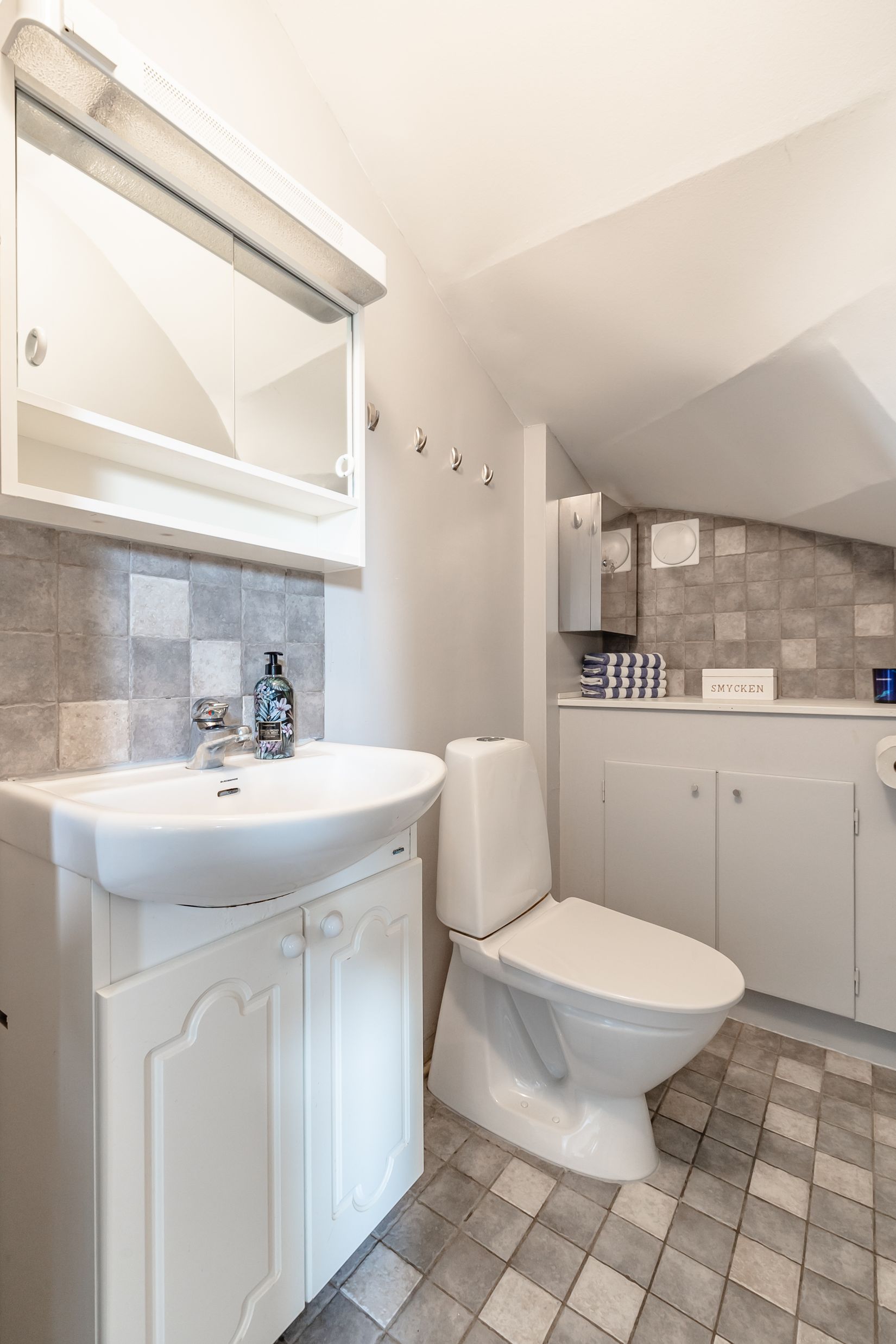 Villa, Väsbyvägen 4, Grums