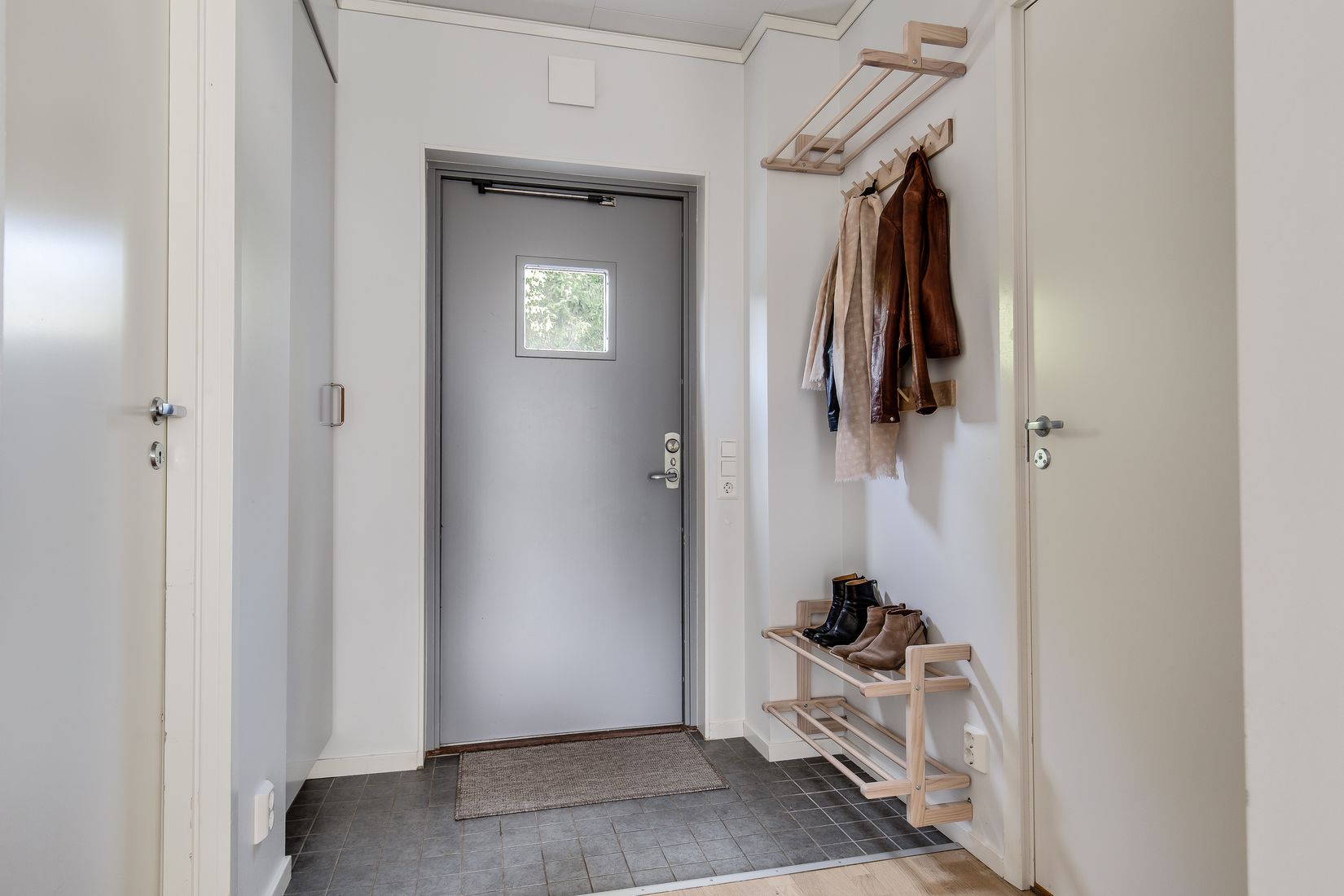 Radhus, Plåtslagarvägen 32, Mörtnäs, Värmdö