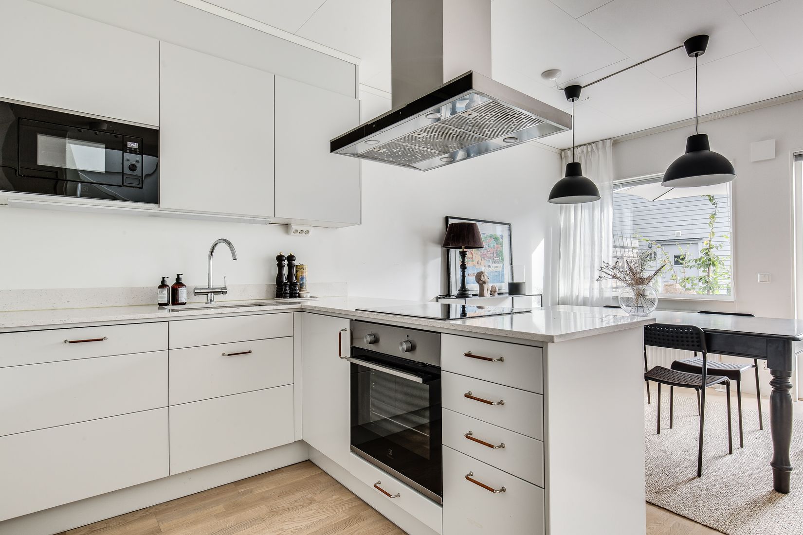 Radhus, Plåtslagarvägen 32, Mörtnäs, Värmdö