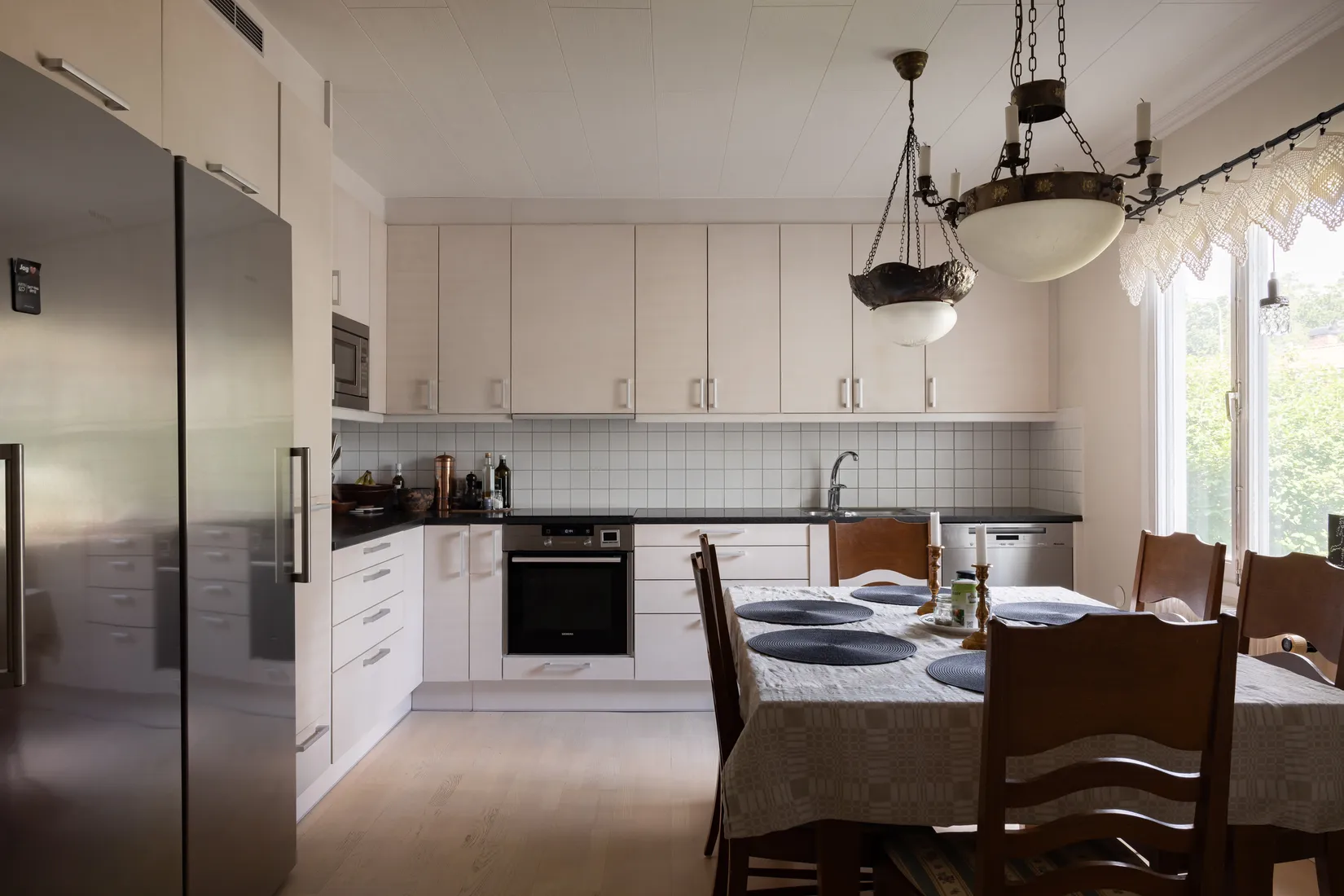 Radhus, Ljusnevägen 78, Bagarmossen, Stockholm